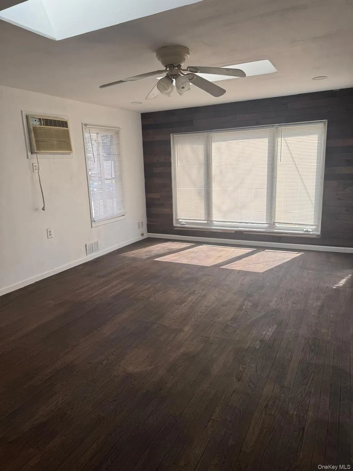 383 Locust Street, Islip, NY, 3 Bedrooms Bedrooms, 5 Rooms Rooms,1 BathroomBathrooms,Residential Lease,For Rent,Locust,0,976959 383 Locust Street, Islip, NY, 3 Bedrooms Bedrooms, 5 Rooms Rooms,1 BathroomBathrooms,Residential Lease,For Rent,Locust,0,976959