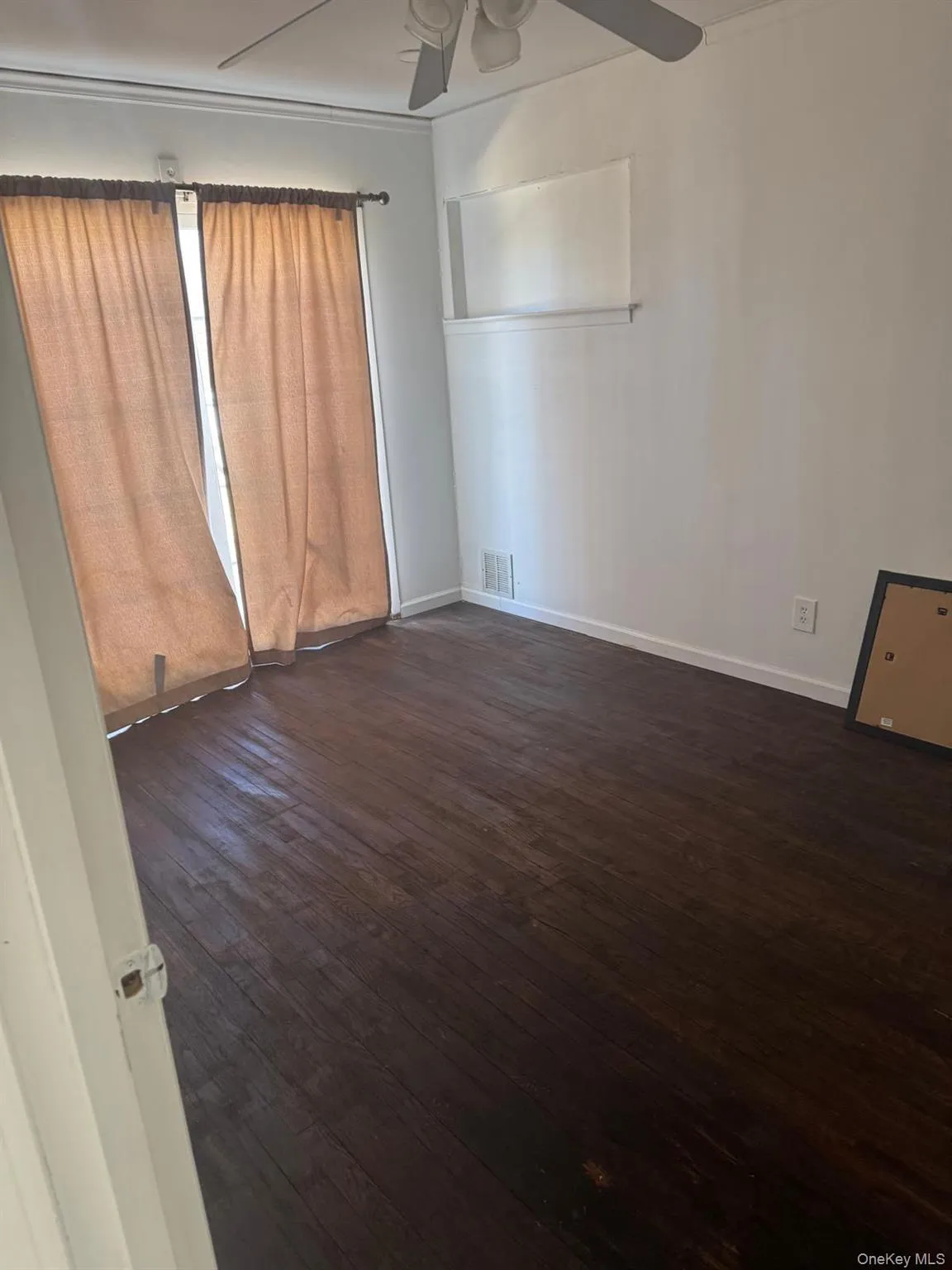 383 Locust Street, Islip, NY, 3 Bedrooms Bedrooms, 5 Rooms Rooms,1 BathroomBathrooms,Residential Lease,For Rent,Locust,0,976959 383 Locust Street, Islip, NY, 3 Bedrooms Bedrooms, 5 Rooms Rooms,1 BathroomBathrooms,Residential Lease,For Rent,Locust,0,976959