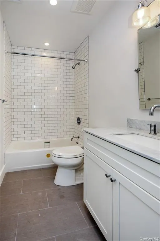 708 Saw Mill River Road, Greenburgh, NY, 2 Bedrooms Bedrooms, 3 Rooms Rooms,1 BathroomBathrooms,Residential Lease,For Rent,Saw Mill River,0,976960 708 Saw Mill River Road, Greenburgh, NY, 2 Bedrooms Bedrooms, 3 Rooms Rooms,1 BathroomBathrooms,Residential Lease,For Rent,Saw Mill River,0,976960