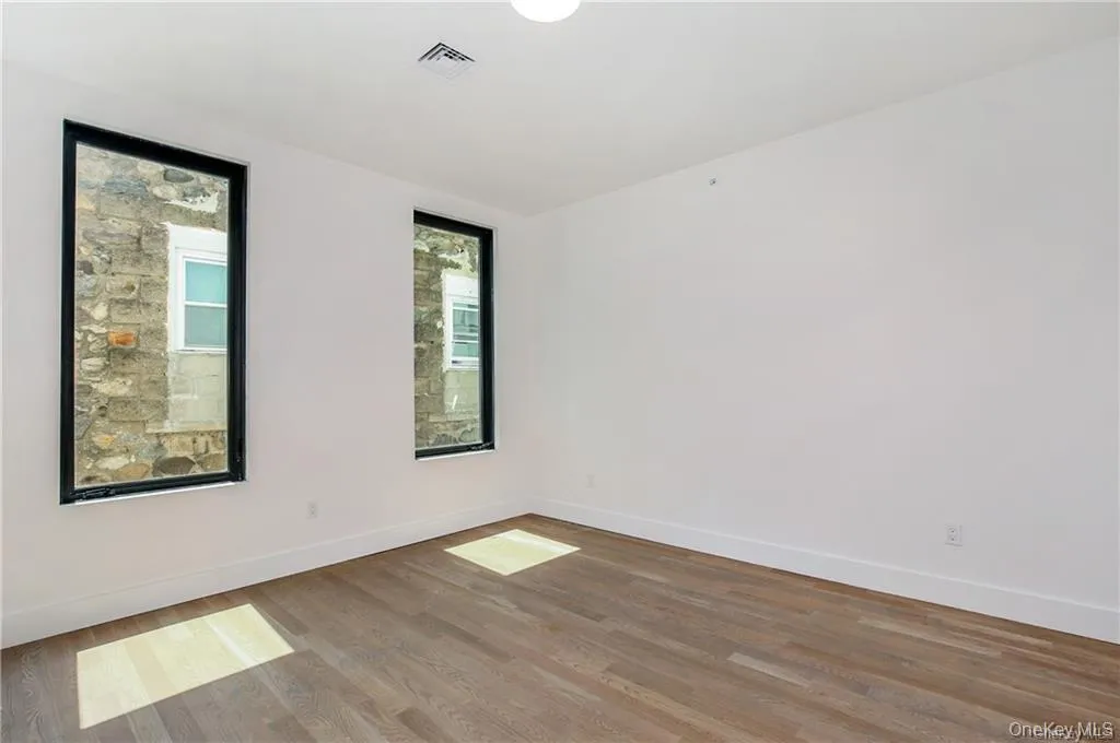 708 Saw Mill River Road, Greenburgh, NY, 2 Bedrooms Bedrooms, 3 Rooms Rooms,1 BathroomBathrooms,Residential Lease,For Rent,Saw Mill River,0,976960 708 Saw Mill River Road, Greenburgh, NY, 2 Bedrooms Bedrooms, 3 Rooms Rooms,1 BathroomBathrooms,Residential Lease,For Rent,Saw Mill River,0,976960