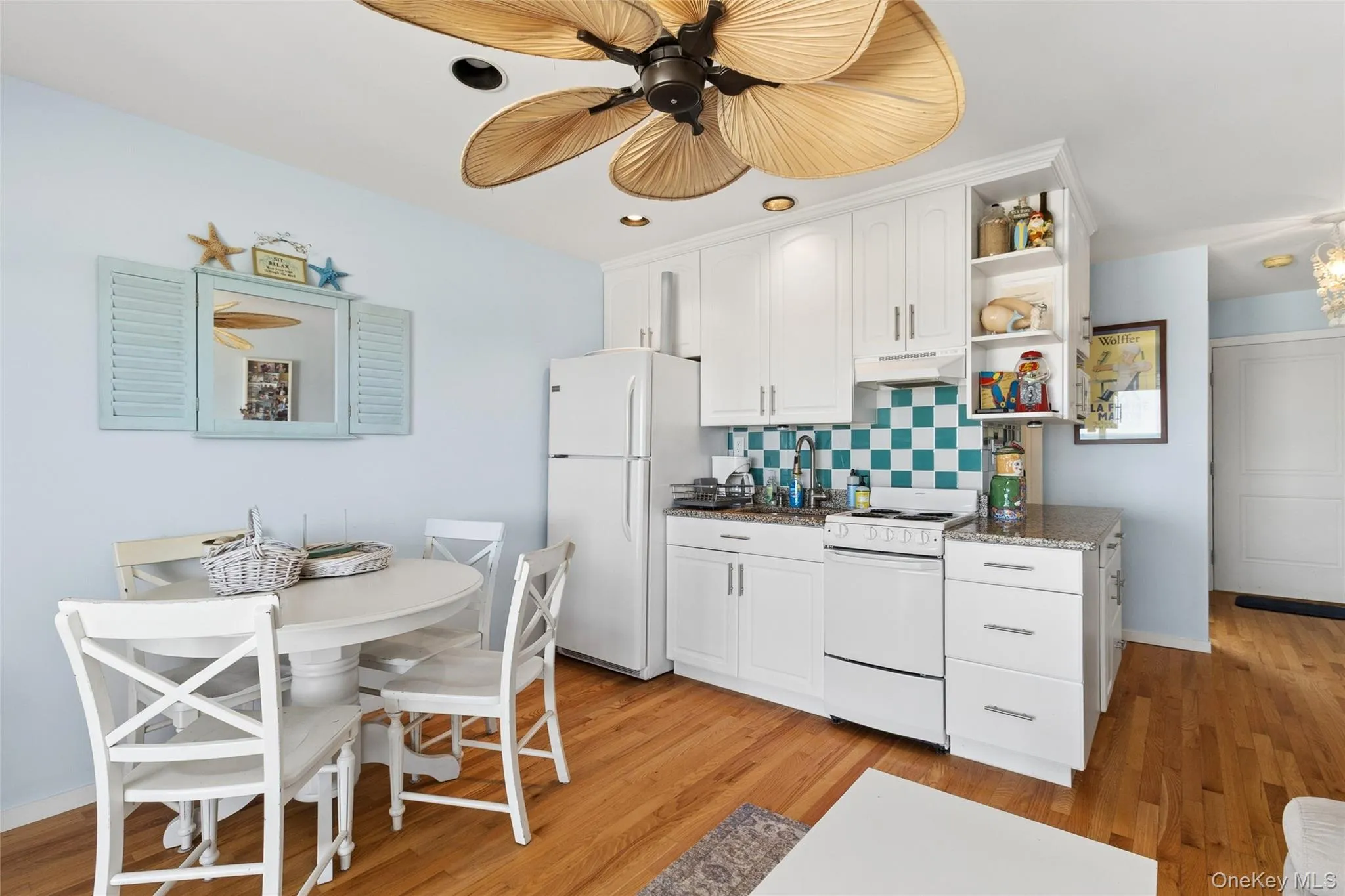 16 Navy Road, East Hampton, NY, 1 Bedroom Bedrooms, 3 Rooms Rooms,1 BathroomBathrooms,Residential Lease,For Rent,Navy Road,0,976966 16 Navy Road, East Hampton, NY, 1 Bedroom Bedrooms, 3 Rooms Rooms,1 BathroomBathrooms,Residential Lease,For Rent,Navy Road,0,976966