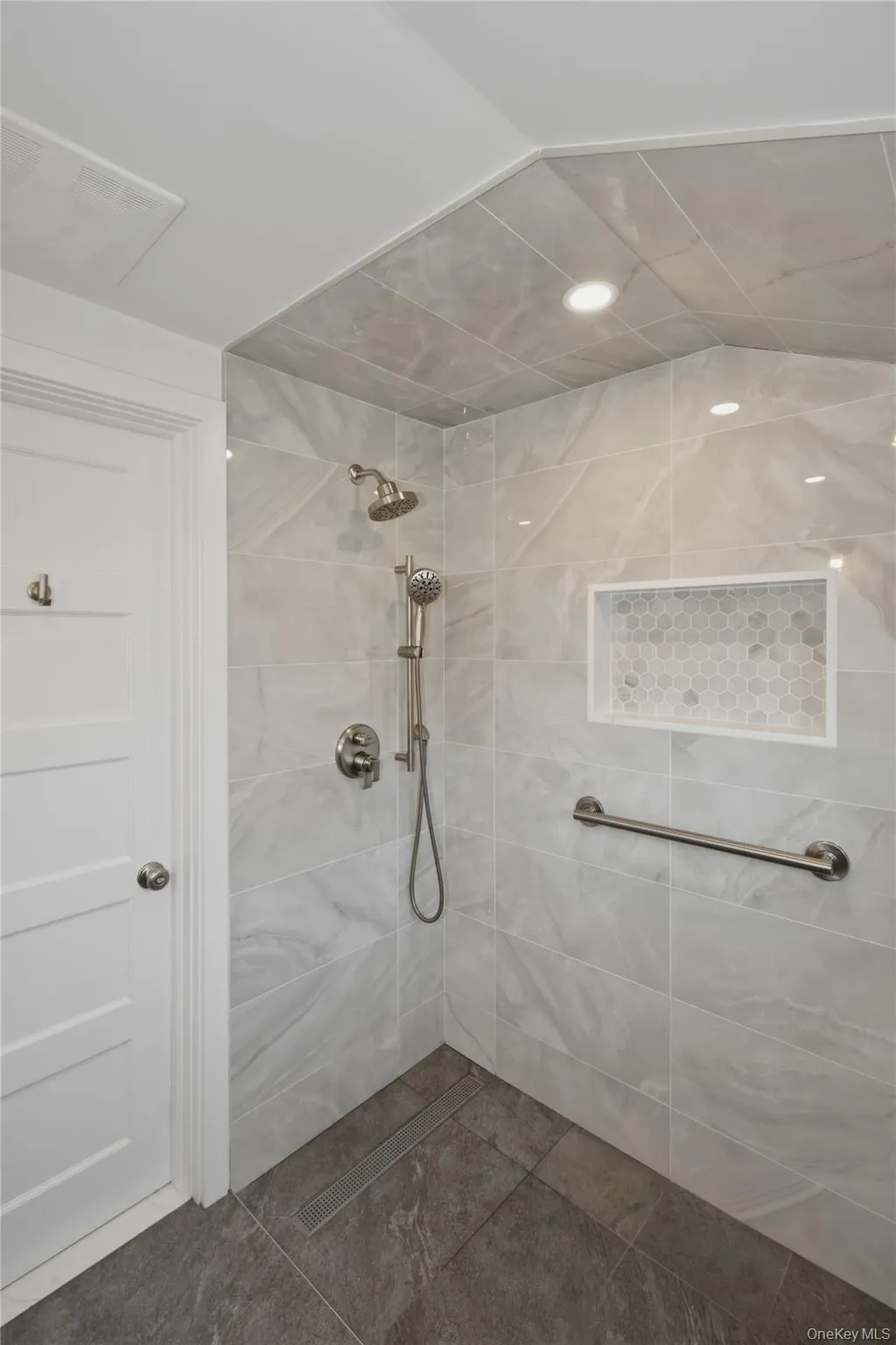 220 Sheridan Avenue, Mount Vernon, NY, 5 Bedrooms Bedrooms, 9 Rooms Rooms,3 BathroomsBathrooms,Residential,For Rent,Sheridan,0,976967 220 Sheridan Avenue, Mount Vernon, NY, 5 Bedrooms Bedrooms, 9 Rooms Rooms,3 BathroomsBathrooms,Residential,For Rent,Sheridan,0,976967