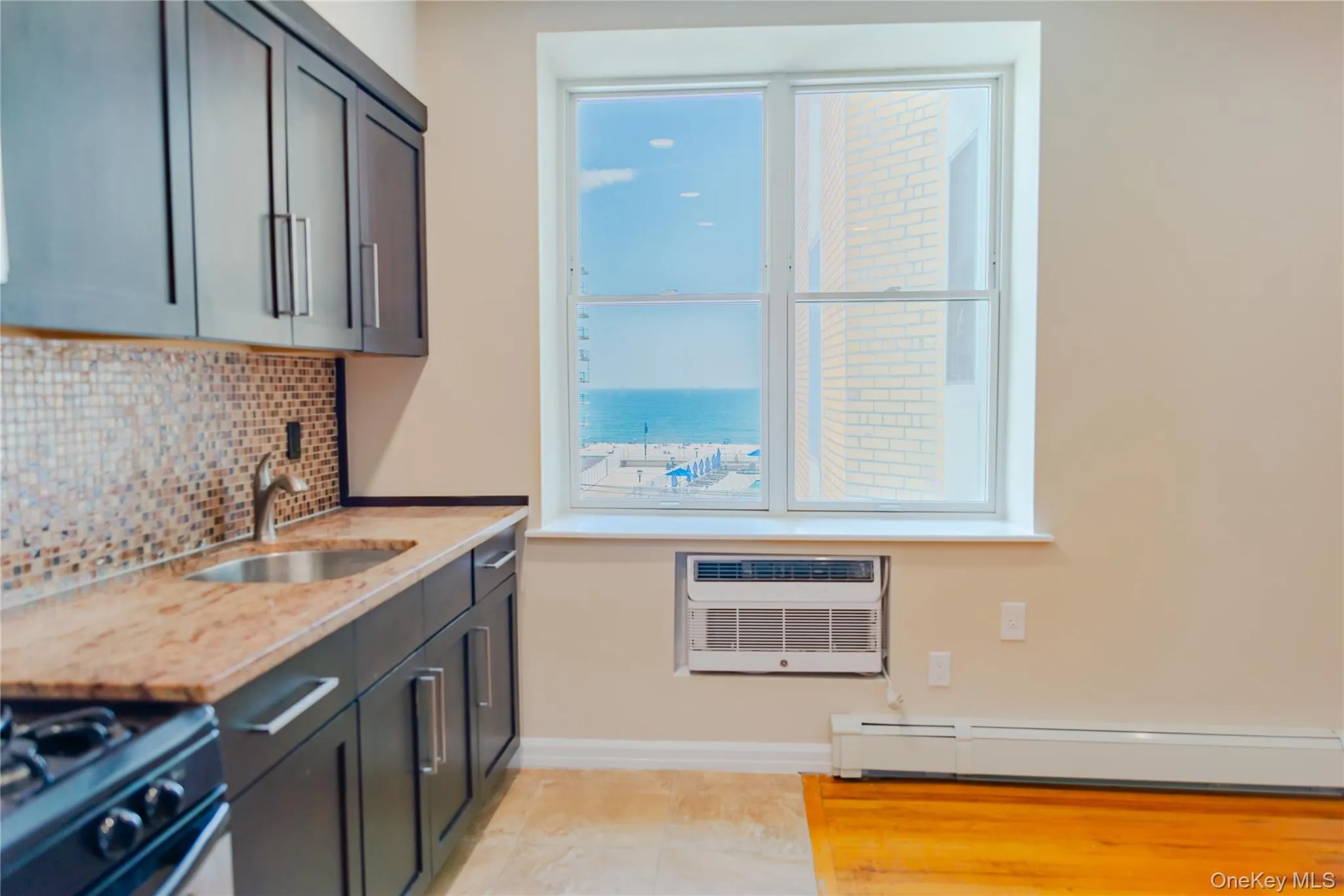 25 Broadway, Long Beach, NY, 1 Bedroom Bedrooms, 3 Rooms Rooms,1 BathroomBathrooms,Residential Lease,For Rent,Broadway,0,976968 25 Broadway, Long Beach, NY, 1 Bedroom Bedrooms, 3 Rooms Rooms,1 BathroomBathrooms,Residential Lease,For Rent,Broadway,0,976968