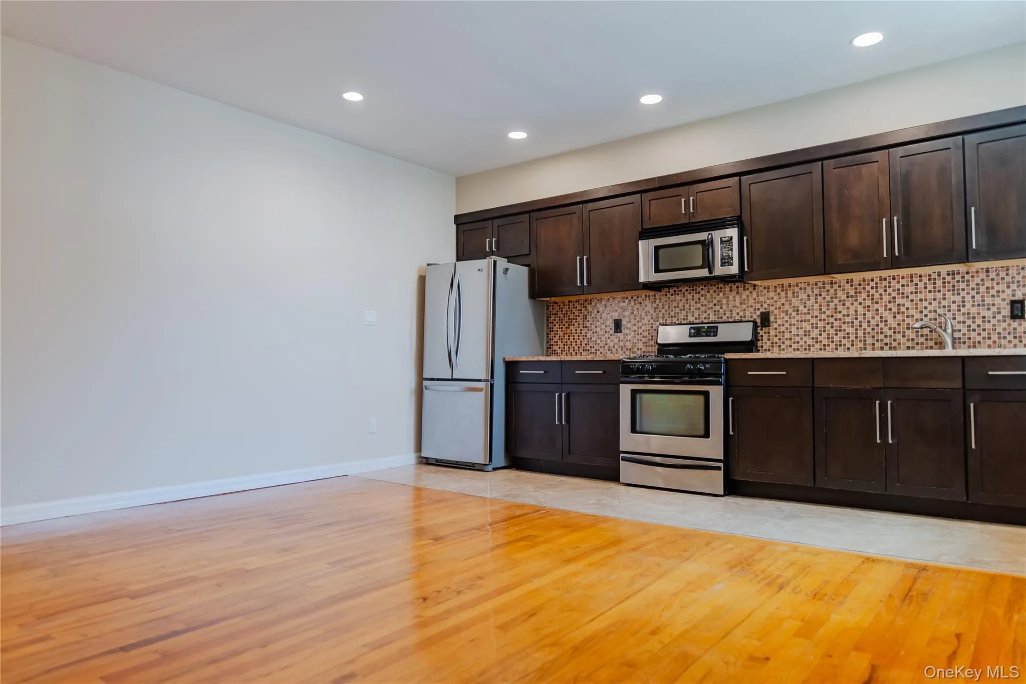 25 Broadway, Long Beach, NY, 1 Bedroom Bedrooms, 3 Rooms Rooms,1 BathroomBathrooms,Residential Lease,For Rent,Broadway,0,976968 25 Broadway, Long Beach, NY, 1 Bedroom Bedrooms, 3 Rooms Rooms,1 BathroomBathrooms,Residential Lease,For Rent,Broadway,0,976968