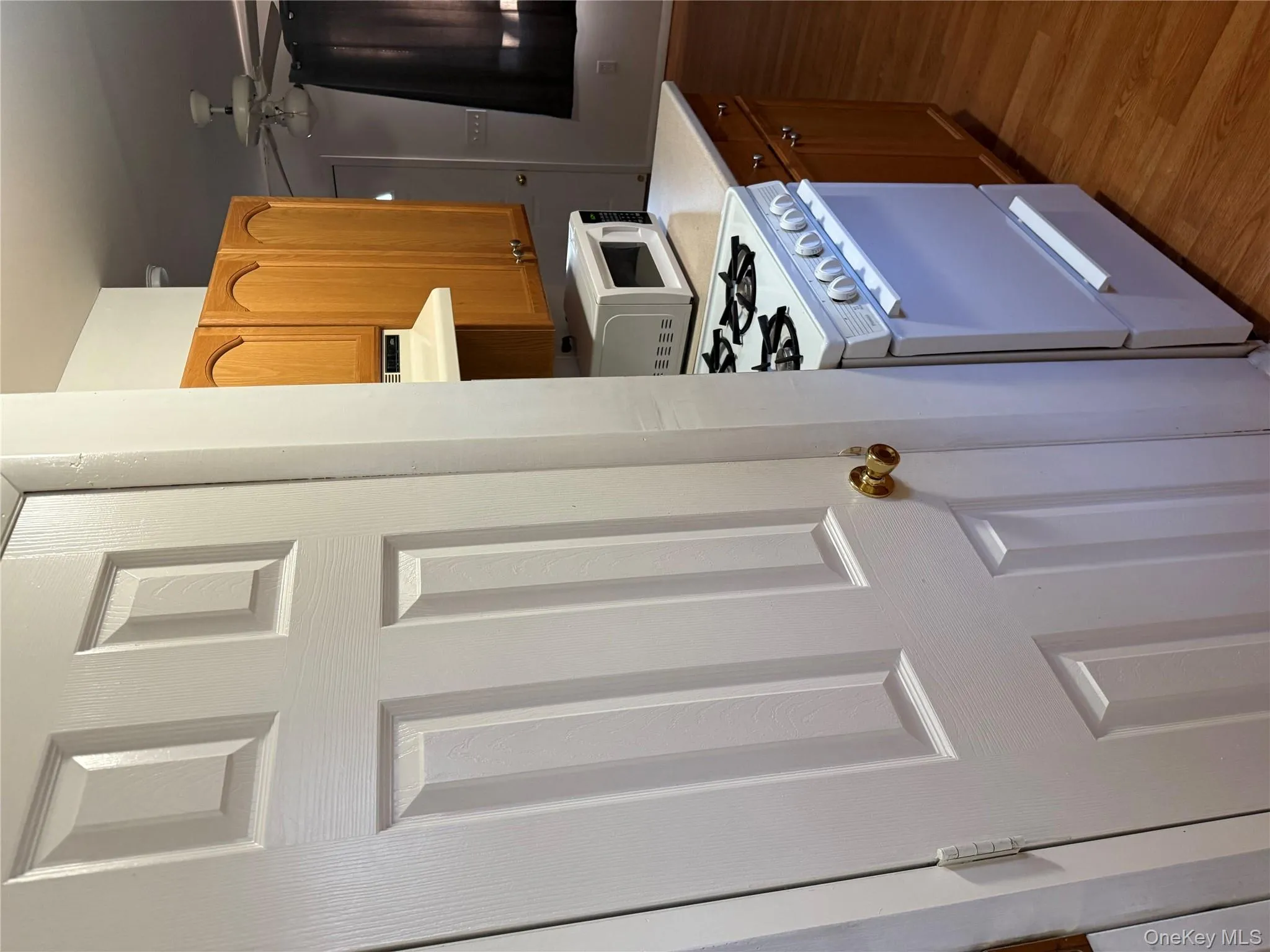 15 Donald Street, Brookhaven, NY, 1 Bedroom Bedrooms, 4 Rooms Rooms,1 BathroomBathrooms,Residential Lease,For Rent,Donald,0,976974 15 Donald Street, Brookhaven, NY, 1 Bedroom Bedrooms, 4 Rooms Rooms,1 BathroomBathrooms,Residential Lease,For Rent,Donald,0,976974