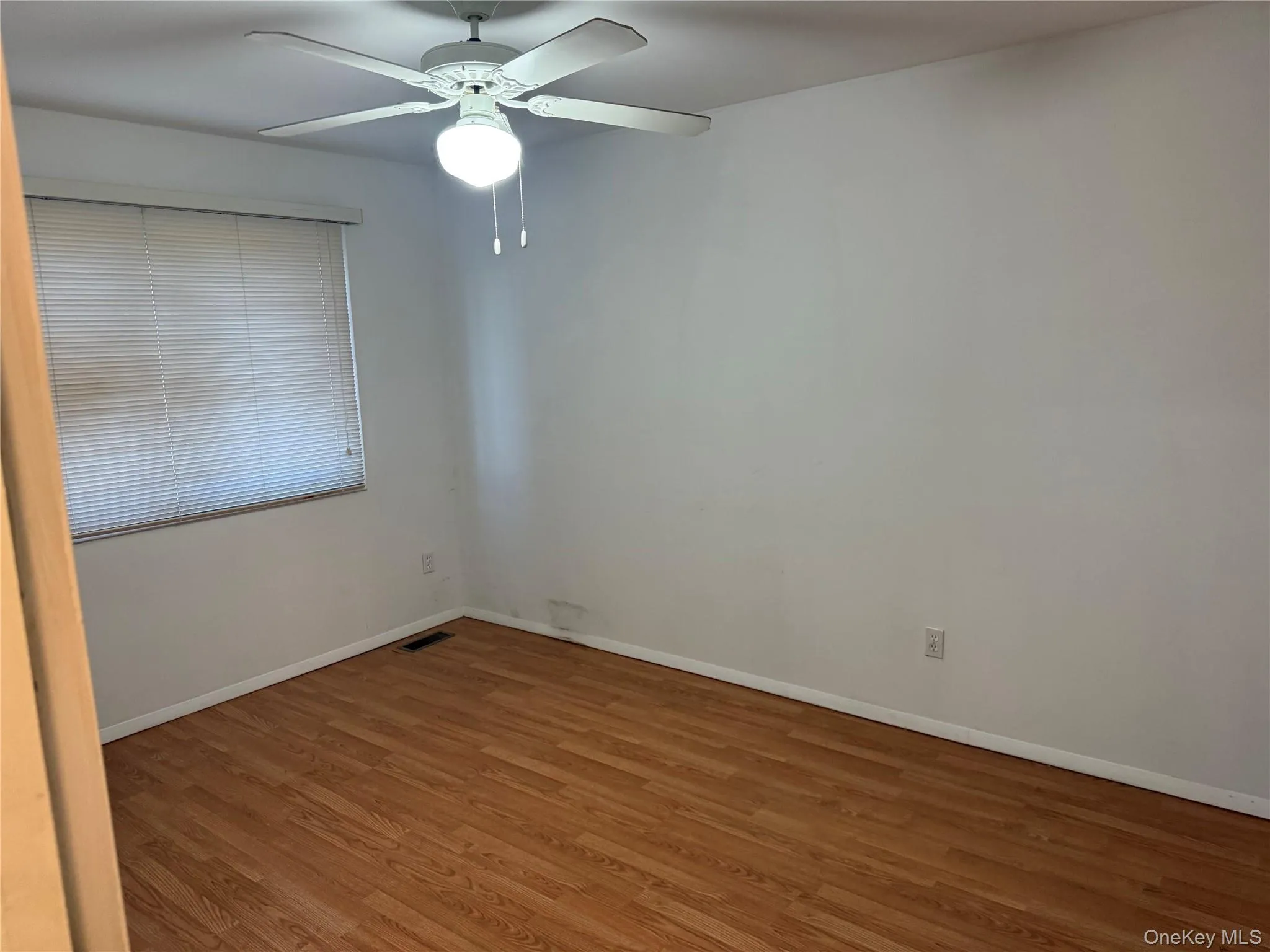 15 Donald Street, Brookhaven, NY, 1 Bedroom Bedrooms, 4 Rooms Rooms,1 BathroomBathrooms,Residential Lease,For Rent,Donald,0,976974 15 Donald Street, Brookhaven, NY, 1 Bedroom Bedrooms, 4 Rooms Rooms,1 BathroomBathrooms,Residential Lease,For Rent,Donald,0,976974