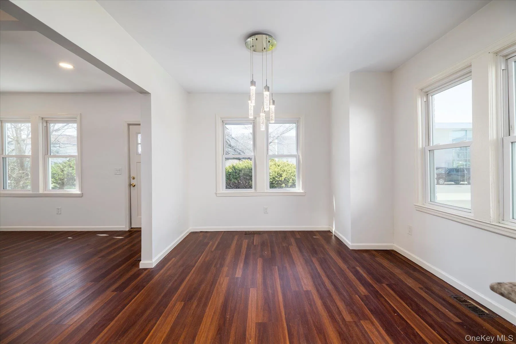 31 Lewis Place, Hempstead, NY, 3 Bedrooms Bedrooms, 6 Rooms Rooms,2 BathroomsBathrooms,Residential Lease,For Rent,Lewis,0,976981 31 Lewis Place, Hempstead, NY, 3 Bedrooms Bedrooms, 6 Rooms Rooms,2 BathroomsBathrooms,Residential Lease,For Rent,Lewis,0,976981