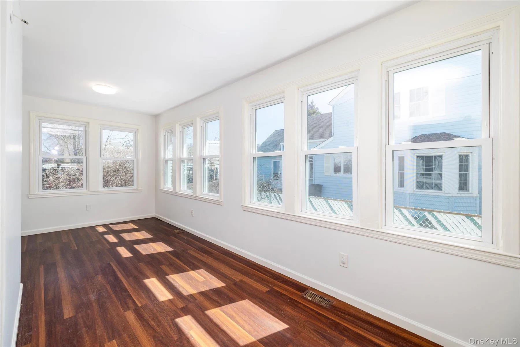 31 Lewis Place, Hempstead, NY, 3 Bedrooms Bedrooms, 6 Rooms Rooms,2 BathroomsBathrooms,Residential Lease,For Rent,Lewis,0,976981 31 Lewis Place, Hempstead, NY, 3 Bedrooms Bedrooms, 6 Rooms Rooms,2 BathroomsBathrooms,Residential Lease,For Rent,Lewis,0,976981