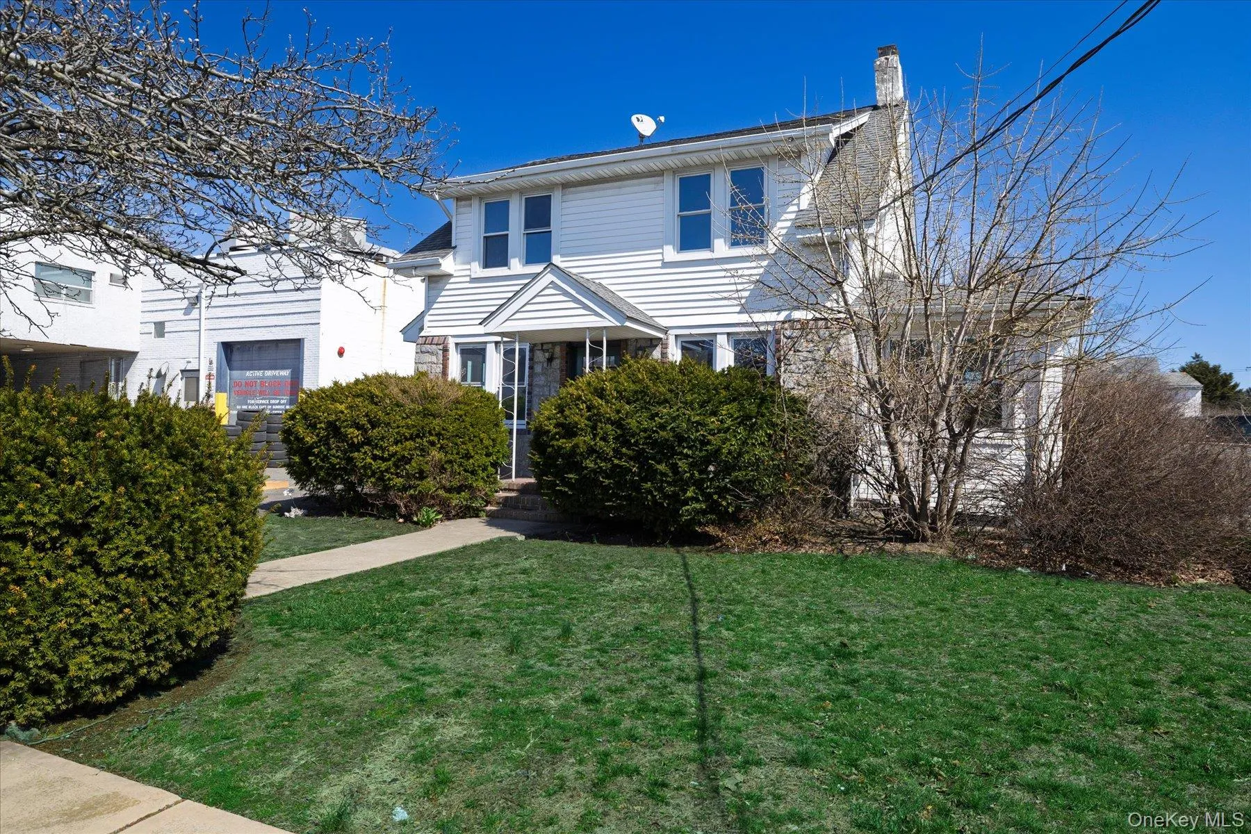 31 Lewis Place, Hempstead, NY, 3 Bedrooms Bedrooms, 6 Rooms Rooms,2 BathroomsBathrooms,Residential Lease,For Rent,Lewis,0,976981 31 Lewis Place, Hempstead, NY, 3 Bedrooms Bedrooms, 6 Rooms Rooms,2 BathroomsBathrooms,Residential Lease,For Rent,Lewis,0,976981