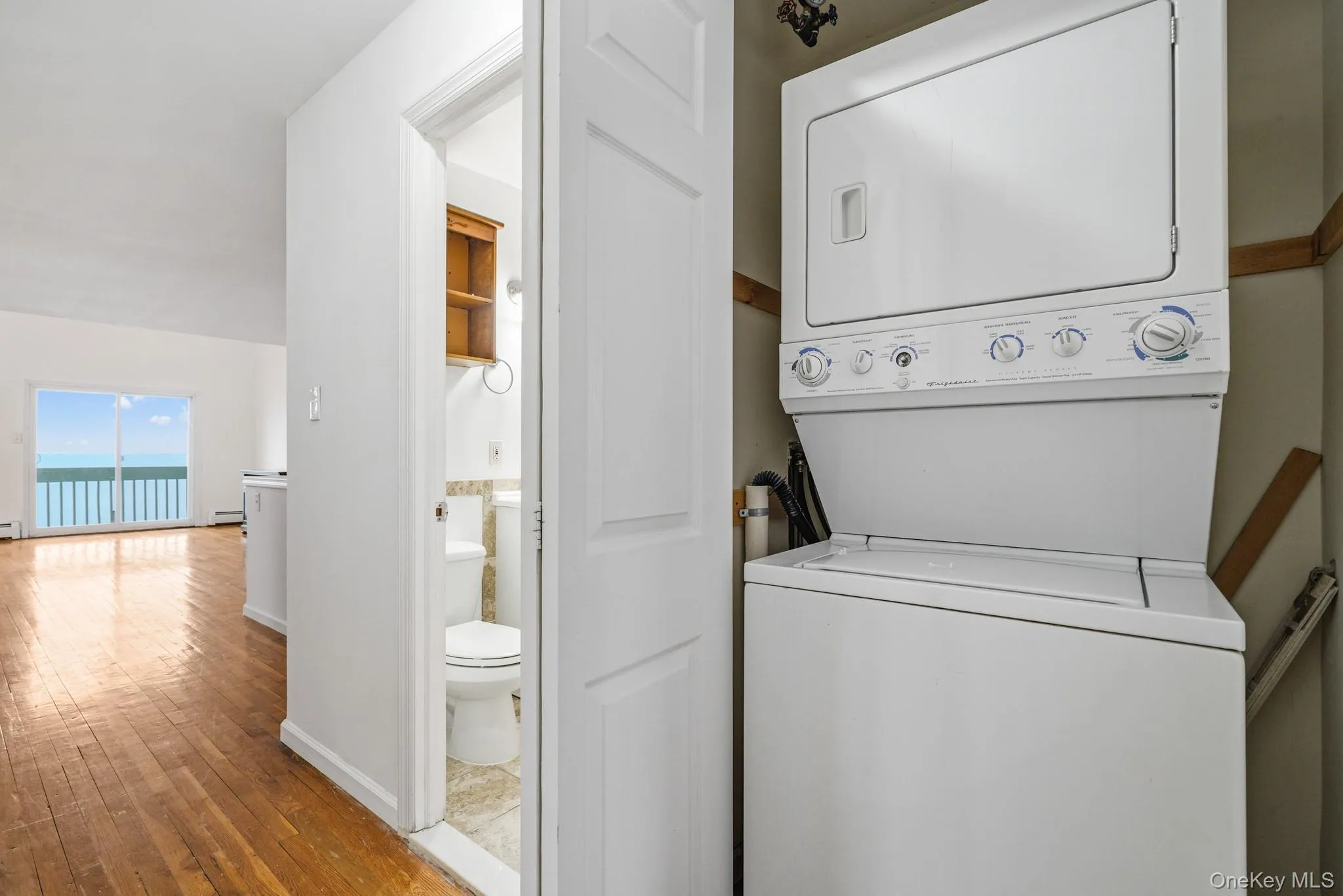 1466 Shore Drive, New York, NY, 3 Bedrooms Bedrooms, 5 Rooms Rooms,1 BathroomBathrooms,Residential Lease,For Rent,Shore,0,976990 1466 Shore Drive, New York, NY, 3 Bedrooms Bedrooms, 5 Rooms Rooms,1 BathroomBathrooms,Residential Lease,For Rent,Shore,0,976990