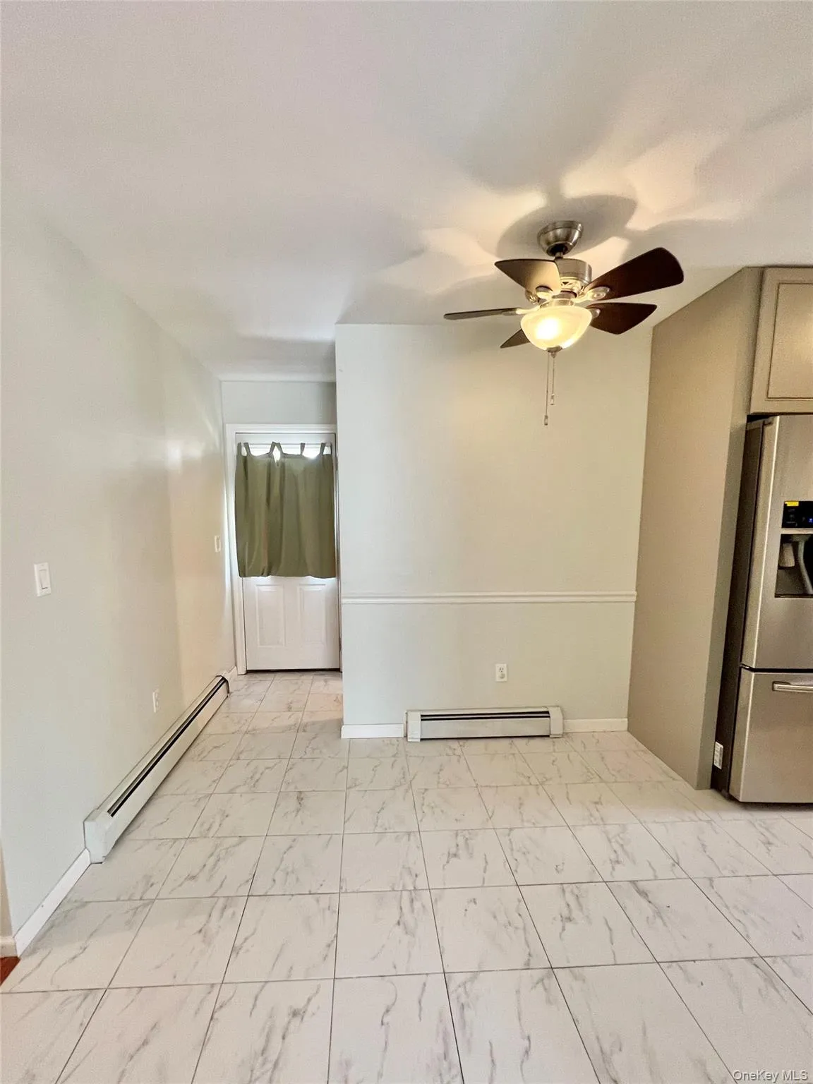 kitchen eat-in kitchen eat-in