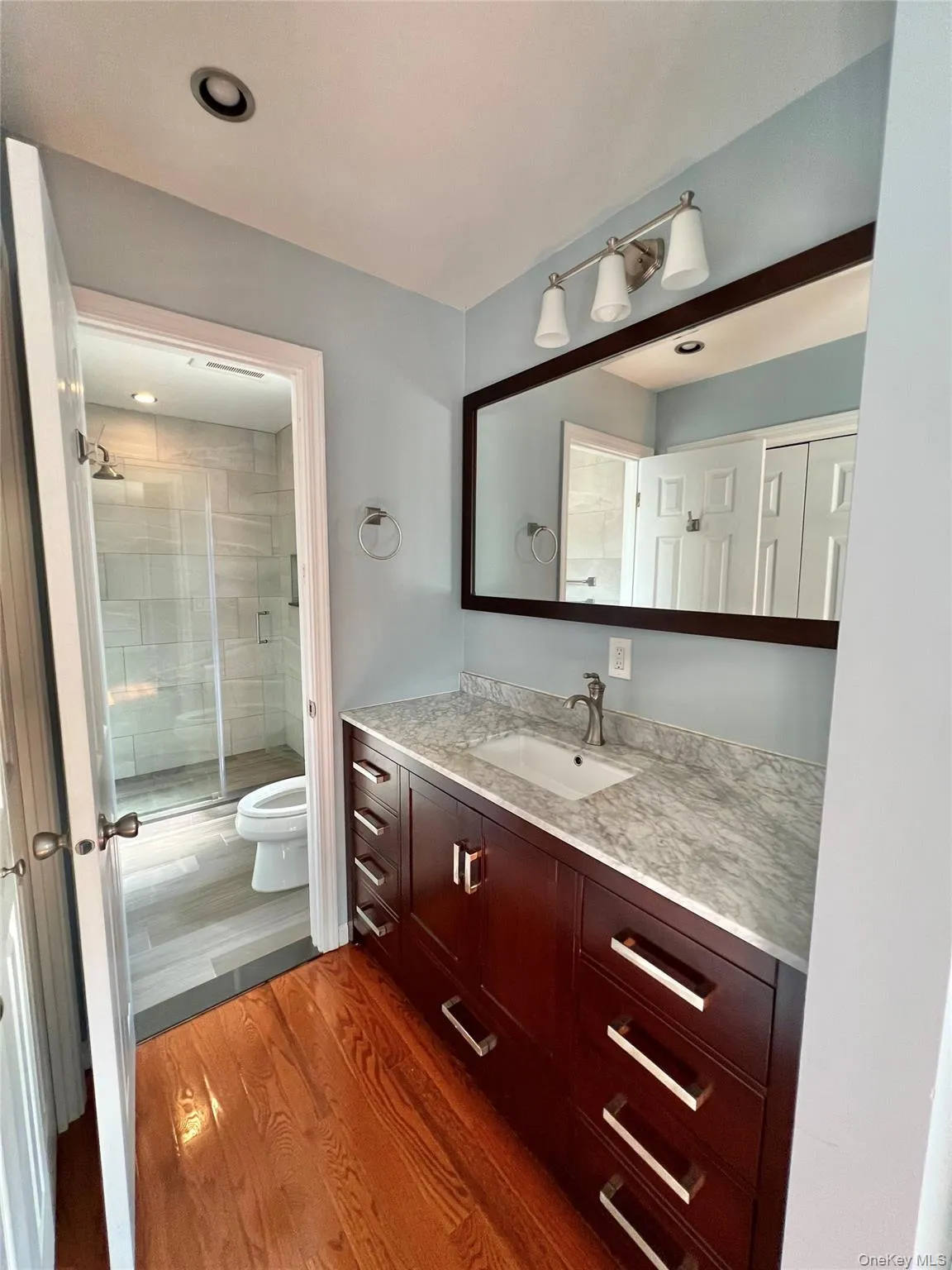 ensuite bathroom ensuite bathroom