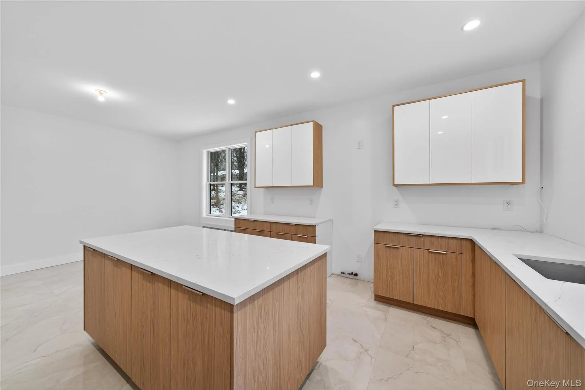 71 Lawrence Avenue, Thompson, NY, 6 Bedrooms Bedrooms, 11 Rooms Rooms,3 BathroomsBathrooms,Residential,For Rent,Lawrence,0,977001 71 Lawrence Avenue, Thompson, NY, 6 Bedrooms Bedrooms, 11 Rooms Rooms,3 BathroomsBathrooms,Residential,For Rent,Lawrence,0,977001