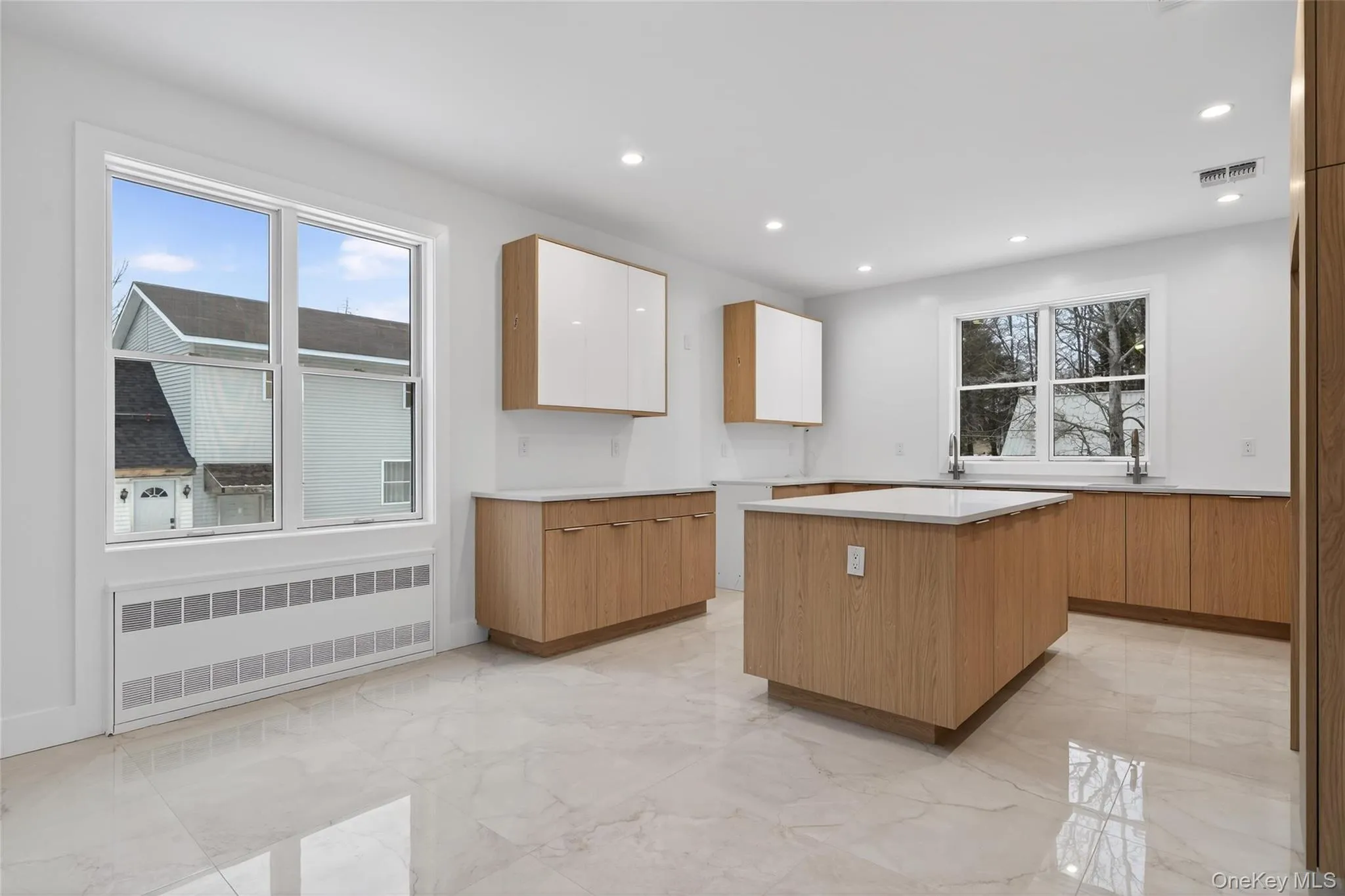 71 Lawrence Avenue, Thompson, NY, 6 Bedrooms Bedrooms, 11 Rooms Rooms,3 BathroomsBathrooms,Residential,For Rent,Lawrence,0,977001 71 Lawrence Avenue, Thompson, NY, 6 Bedrooms Bedrooms, 11 Rooms Rooms,3 BathroomsBathrooms,Residential,For Rent,Lawrence,0,977001
