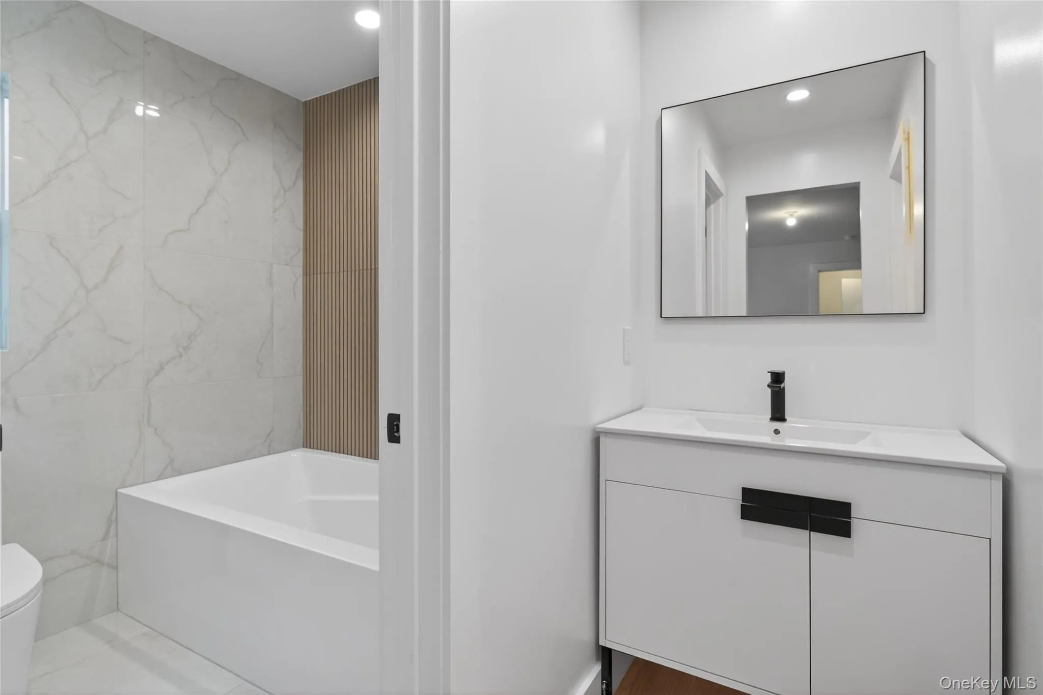 71 Lawrence Avenue, Thompson, NY, 6 Bedrooms Bedrooms, 11 Rooms Rooms,3 BathroomsBathrooms,Residential,For Rent,Lawrence,0,977001 71 Lawrence Avenue, Thompson, NY, 6 Bedrooms Bedrooms, 11 Rooms Rooms,3 BathroomsBathrooms,Residential,For Rent,Lawrence,0,977001