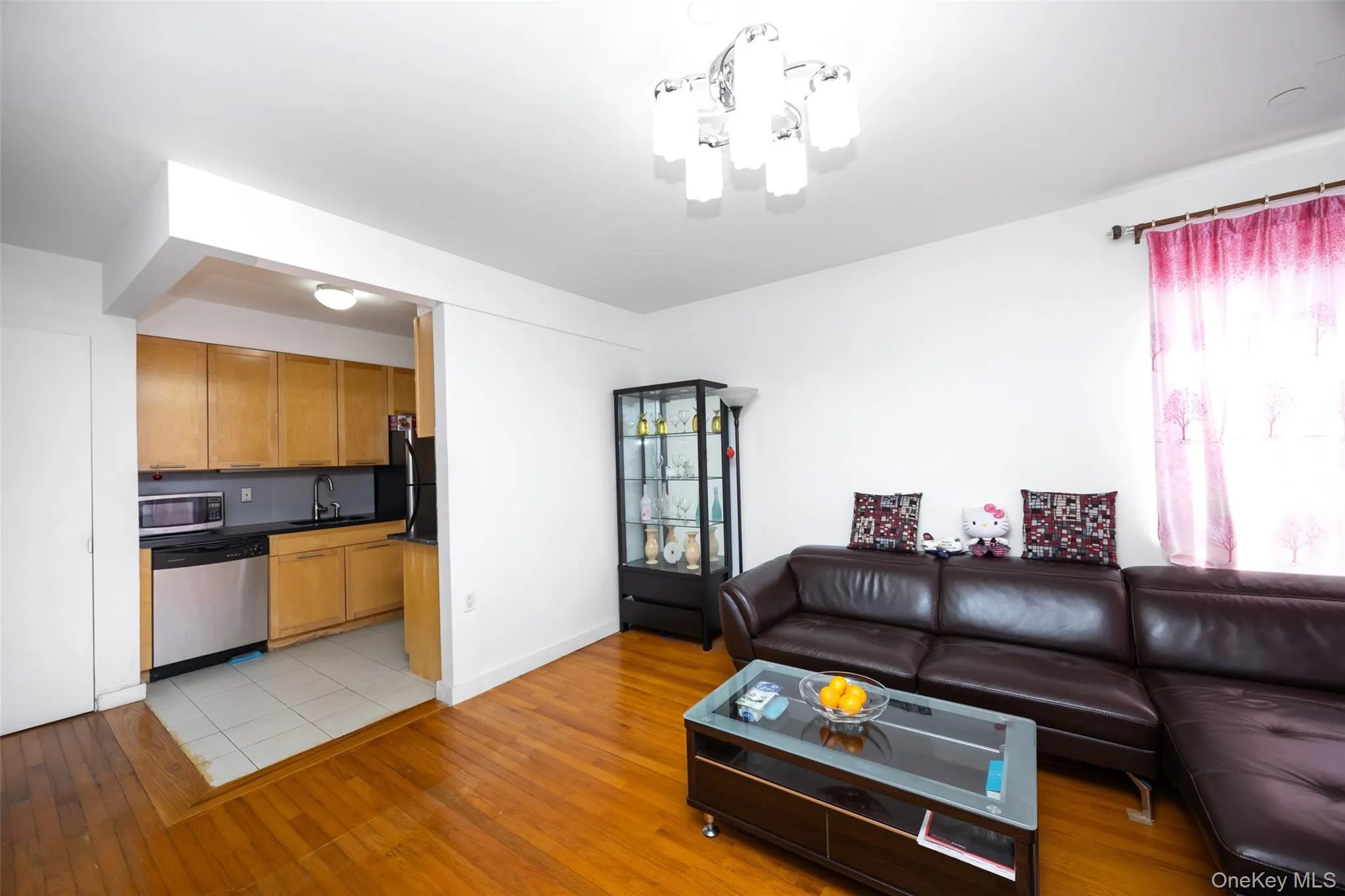 7128 163rd Street, New York, NY, 2 Bedrooms Bedrooms, 7 Rooms Rooms,2 BathroomsBathrooms,Residential,For Rent,163rd,0,977007 7128 163rd Street, New York, NY, 2 Bedrooms Bedrooms, 7 Rooms Rooms,2 BathroomsBathrooms,Residential,For Rent,163rd,0,977007