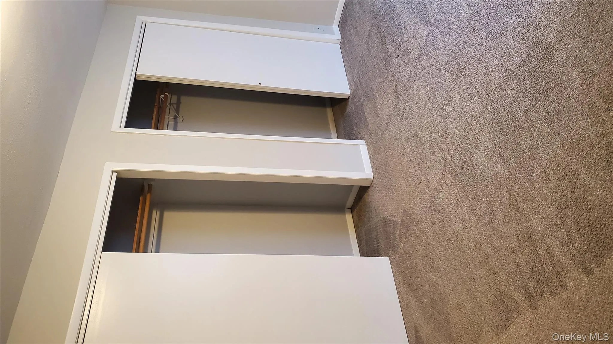 460 Old Town Road, Brookhaven, NY, 1 Bedroom Bedrooms, 4 Rooms Rooms,1 BathroomBathrooms,Residential Lease,For Rent,Old Town,0,977009 460 Old Town Road, Brookhaven, NY, 1 Bedroom Bedrooms, 4 Rooms Rooms,1 BathroomBathrooms,Residential Lease,For Rent,Old Town,0,977009