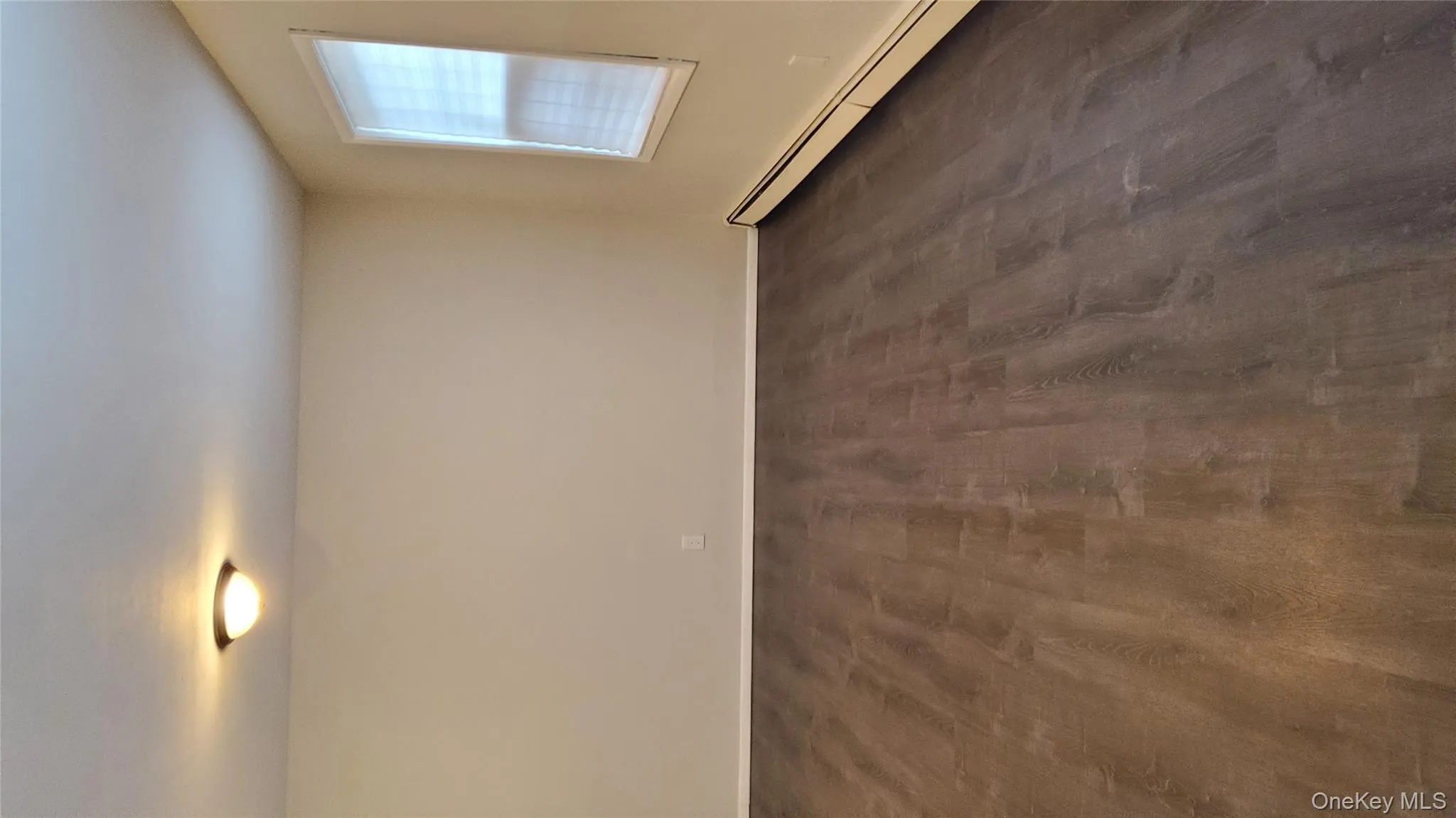 460 Old Town Road, Brookhaven, NY, 1 Bedroom Bedrooms, 4 Rooms Rooms,1 BathroomBathrooms,Residential Lease,For Rent,Old Town,0,977009 460 Old Town Road, Brookhaven, NY, 1 Bedroom Bedrooms, 4 Rooms Rooms,1 BathroomBathrooms,Residential Lease,For Rent,Old Town,0,977009