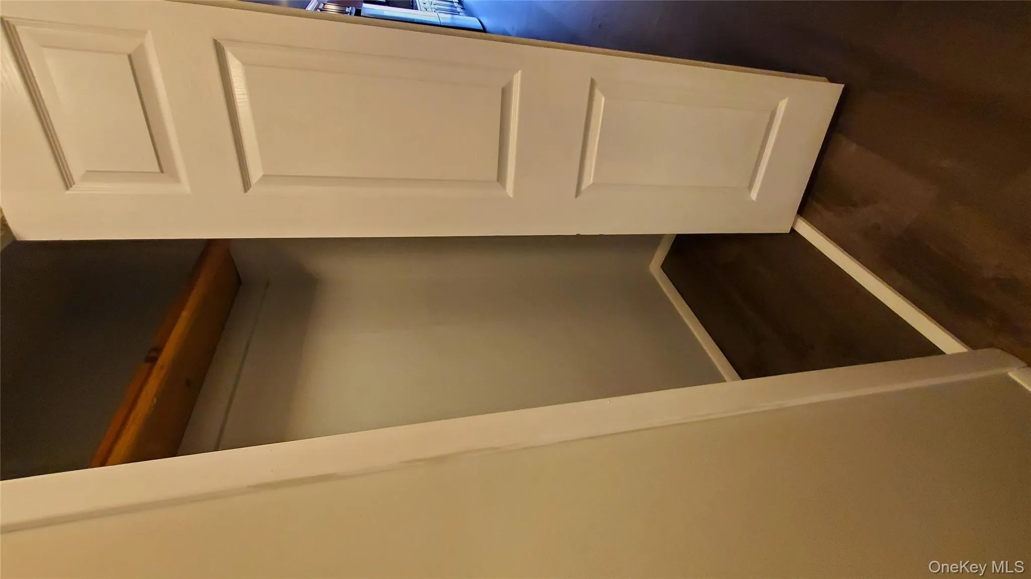 460 Old Town Road, Brookhaven, NY, 1 Bedroom Bedrooms, 4 Rooms Rooms,1 BathroomBathrooms,Residential Lease,For Rent,Old Town,0,977009 460 Old Town Road, Brookhaven, NY, 1 Bedroom Bedrooms, 4 Rooms Rooms,1 BathroomBathrooms,Residential Lease,For Rent,Old Town,0,977009