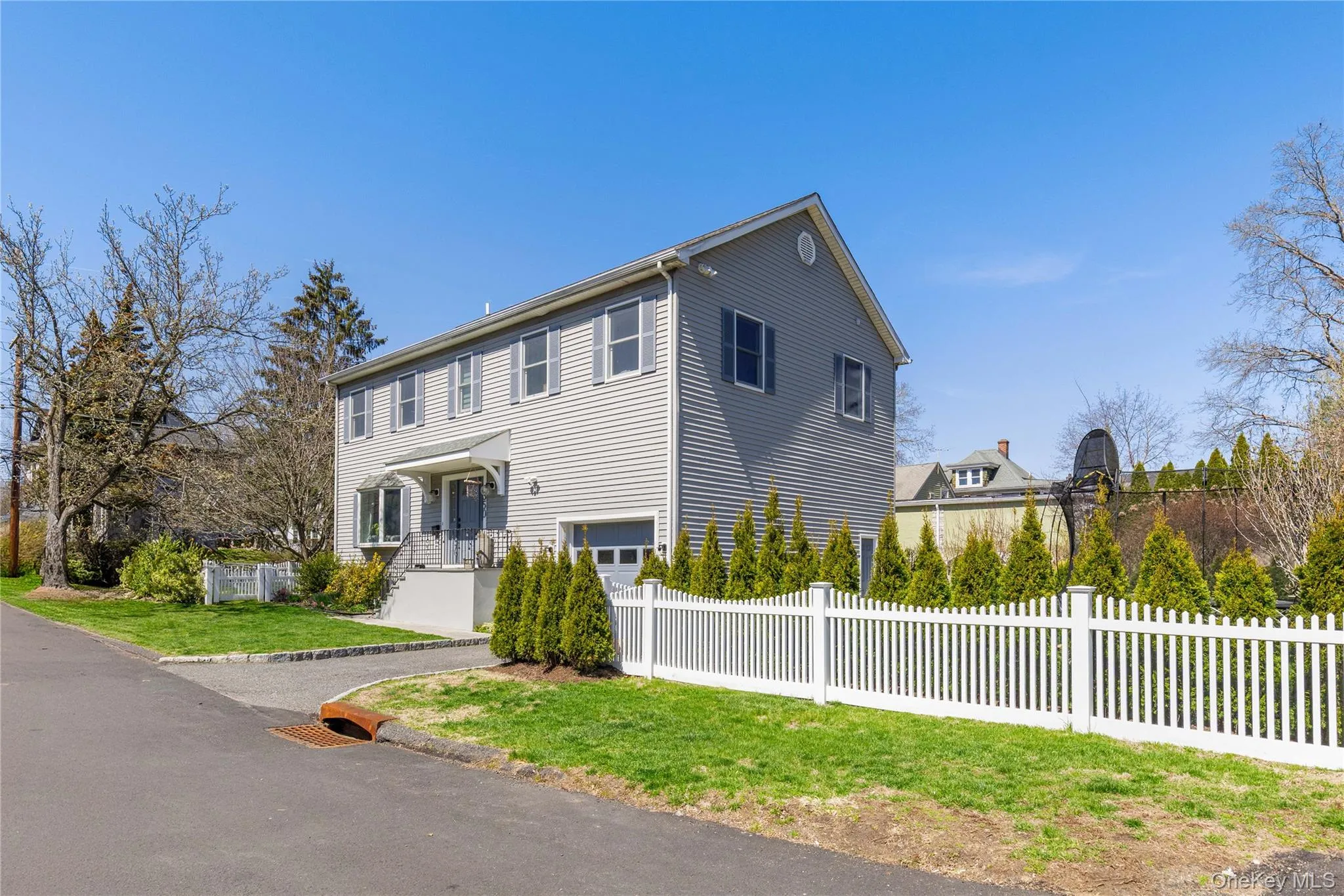 This pretty home boasts dual side yards—a rare find that provides flexibility for gardens, entertaining an play areas This pretty home boasts dual side yards—a rare find that provides flexibility for gardens, entertaining an play areas