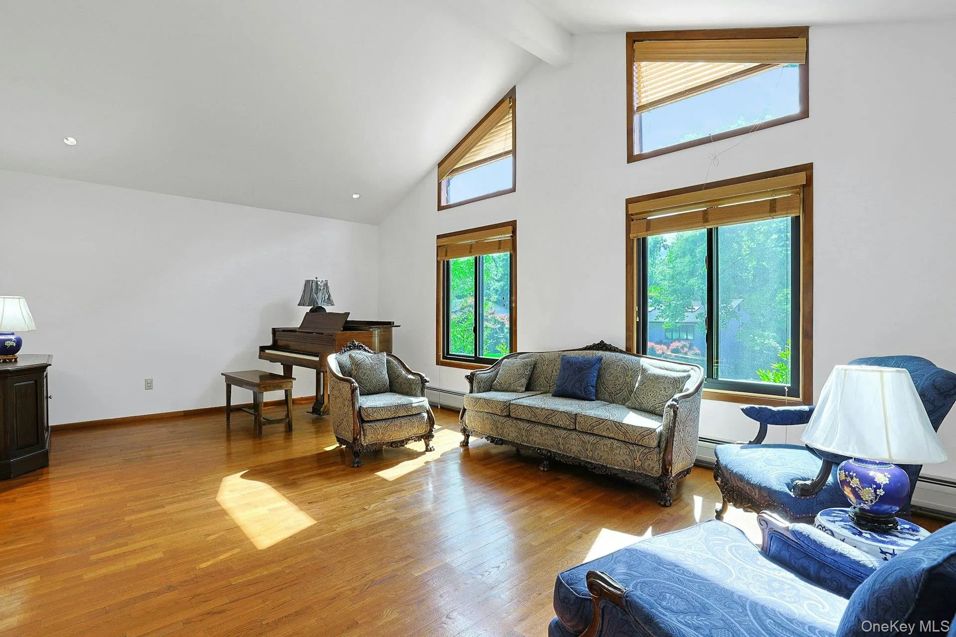 8 Sasson Terrace, Clarkstown, NY, 4 Bedrooms Bedrooms, 8 Rooms Rooms,2 BathroomsBathrooms,Residential,For Rent,Sasson,0,977031 8 Sasson Terrace, Clarkstown, NY, 4 Bedrooms Bedrooms, 8 Rooms Rooms,2 BathroomsBathrooms,Residential,For Rent,Sasson,0,977031