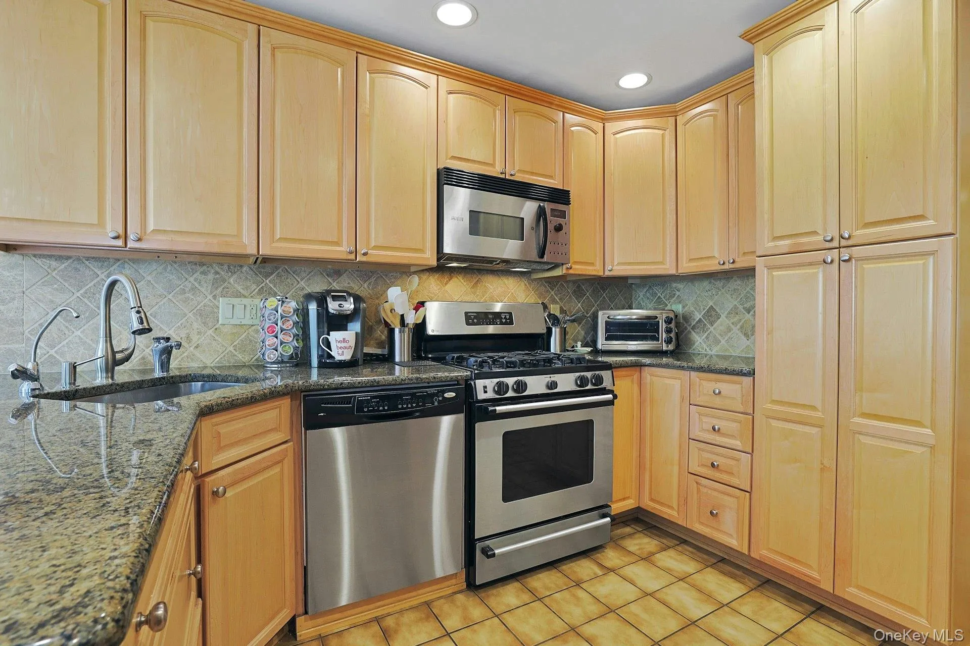 8 Sasson Terrace, Clarkstown, NY, 4 Bedrooms Bedrooms, 8 Rooms Rooms,2 BathroomsBathrooms,Residential,For Rent,Sasson,0,977031 8 Sasson Terrace, Clarkstown, NY, 4 Bedrooms Bedrooms, 8 Rooms Rooms,2 BathroomsBathrooms,Residential,For Rent,Sasson,0,977031