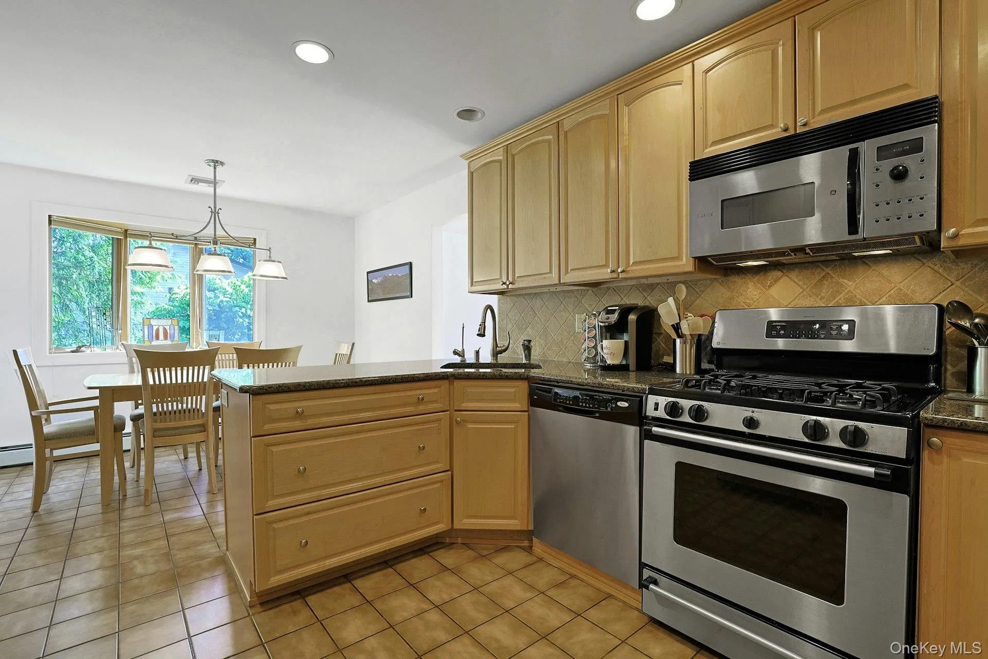 8 Sasson Terrace, Clarkstown, NY, 4 Bedrooms Bedrooms, 8 Rooms Rooms,2 BathroomsBathrooms,Residential,For Rent,Sasson,0,977031 8 Sasson Terrace, Clarkstown, NY, 4 Bedrooms Bedrooms, 8 Rooms Rooms,2 BathroomsBathrooms,Residential,For Rent,Sasson,0,977031
