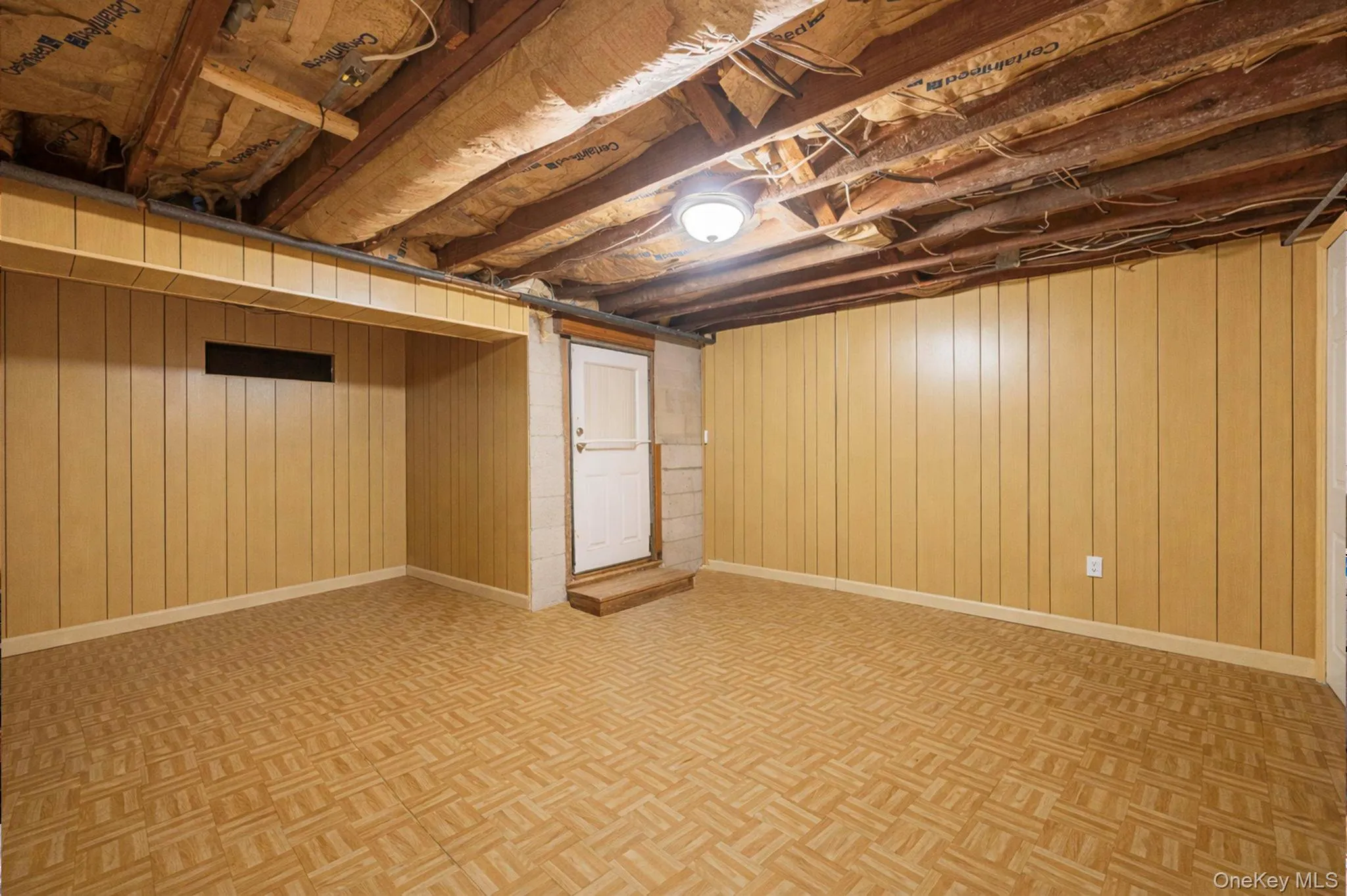 268 Shore Drive, Oyster Bay, NY, 7 Bedrooms Bedrooms, 19 Rooms Rooms,4 BathroomsBathrooms,Residential,For Rent,Shore,0,977039 268 Shore Drive, Oyster Bay, NY, 7 Bedrooms Bedrooms, 19 Rooms Rooms,4 BathroomsBathrooms,Residential,For Rent,Shore,0,977039