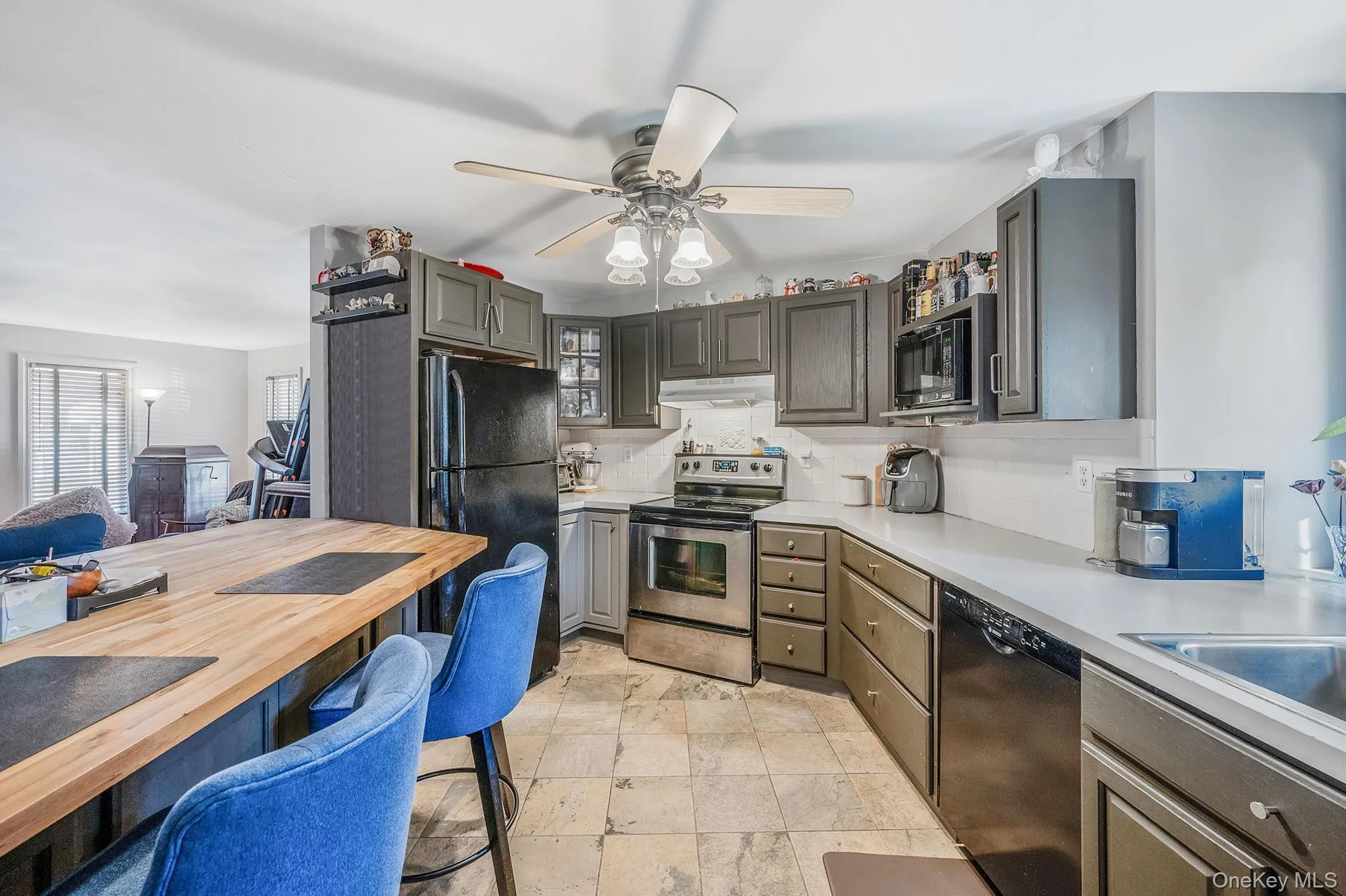 268 Shore Drive, Oyster Bay, NY, 7 Bedrooms Bedrooms, 19 Rooms Rooms,4 BathroomsBathrooms,Residential,For Rent,Shore,0,977039 268 Shore Drive, Oyster Bay, NY, 7 Bedrooms Bedrooms, 19 Rooms Rooms,4 BathroomsBathrooms,Residential,For Rent,Shore,0,977039