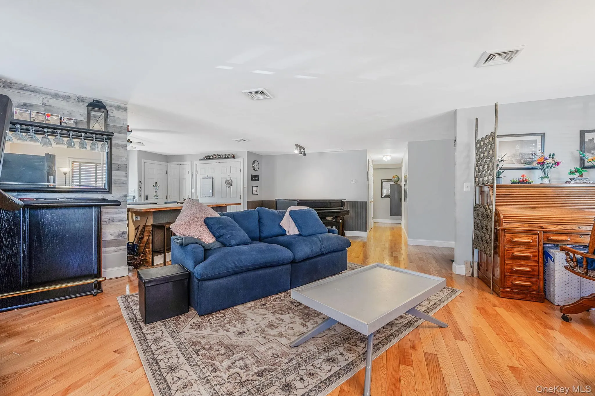 268 Shore Drive, Oyster Bay, NY, 7 Bedrooms Bedrooms, 19 Rooms Rooms,4 BathroomsBathrooms,Residential,For Rent,Shore,0,977039 268 Shore Drive, Oyster Bay, NY, 7 Bedrooms Bedrooms, 19 Rooms Rooms,4 BathroomsBathrooms,Residential,For Rent,Shore,0,977039