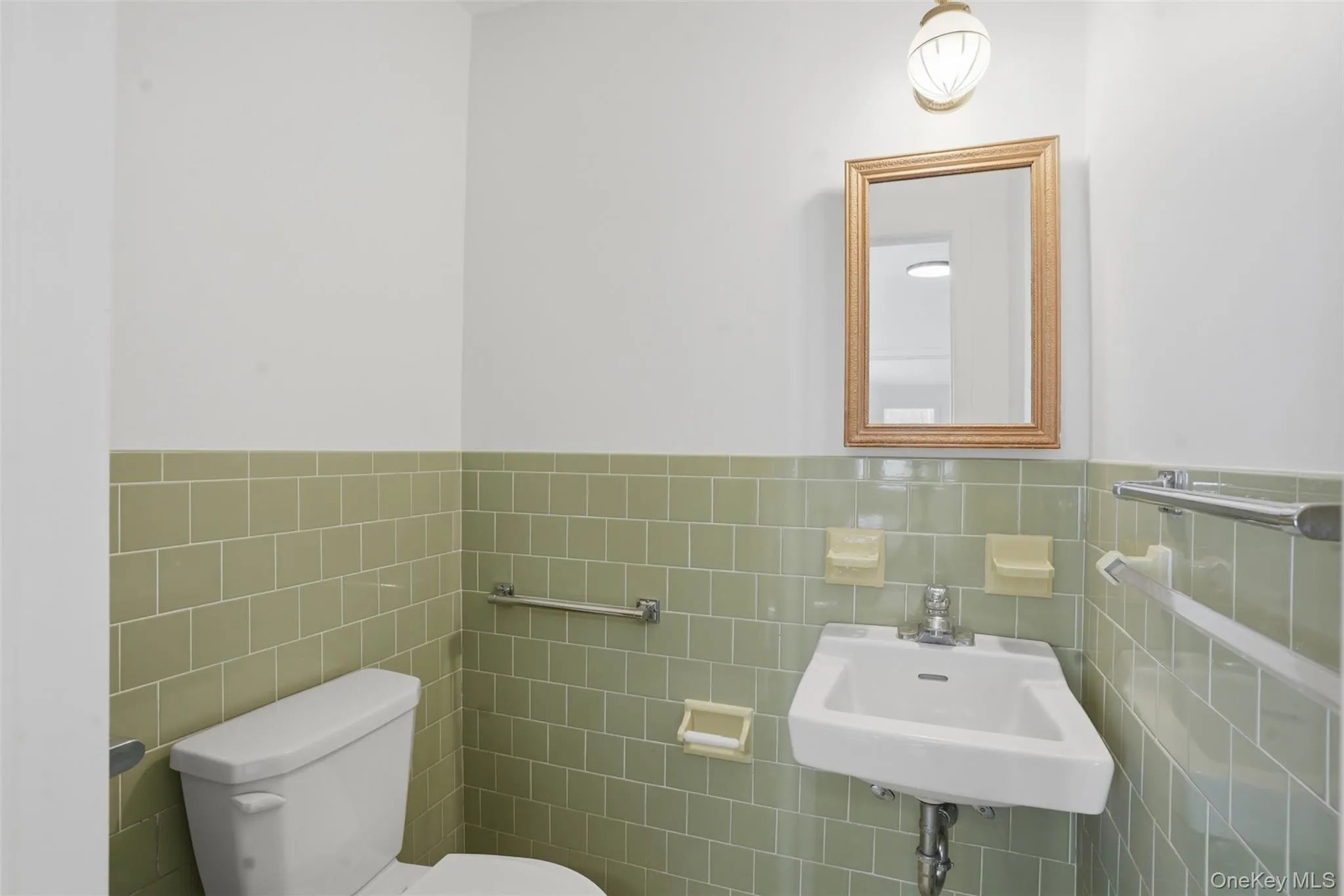 2320 Glasco Turnpike, Woodstock, NY, 8 Bedrooms Bedrooms, 17 Rooms Rooms,5 BathroomsBathrooms,Residential Sale,For Rent,Glasco,0,977042 2320 Glasco Turnpike, Woodstock, NY, 8 Bedrooms Bedrooms, 17 Rooms Rooms,5 BathroomsBathrooms,Residential Sale,For Rent,Glasco,0,977042