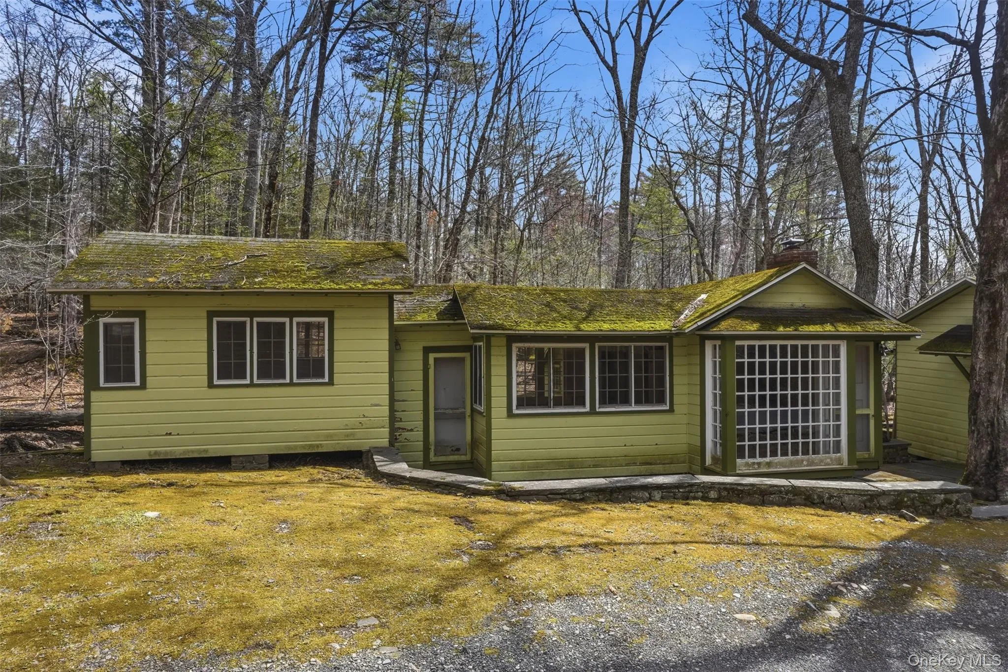 *Cottage 1* *Cottage 1*