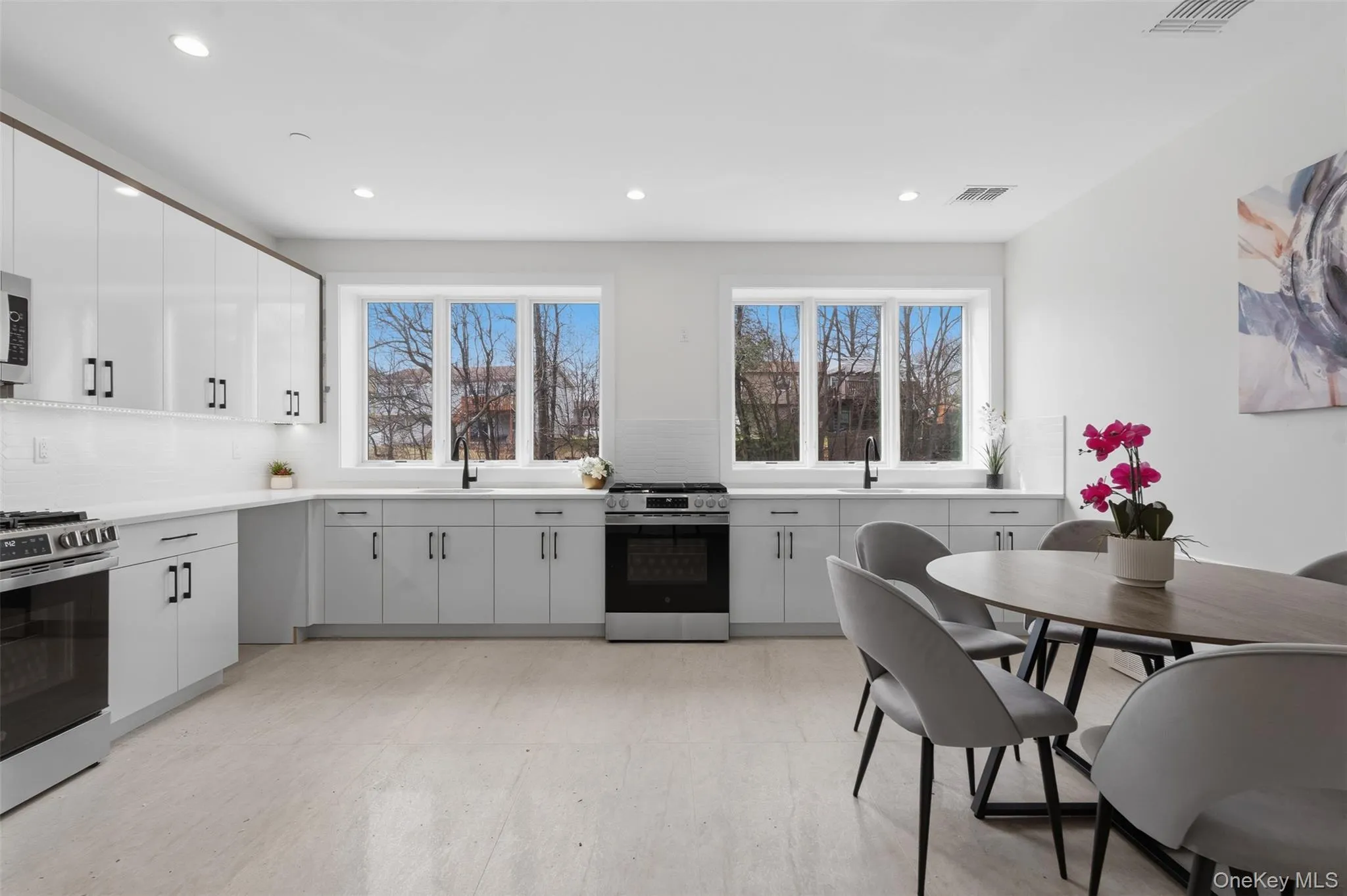 3 Valley Way, Ramapo, NY, 4 Bedrooms Bedrooms, 8 Rooms Rooms,2 BathroomsBathrooms,Residential,For Rent,Valley,0,977065 3 Valley Way, Ramapo, NY, 4 Bedrooms Bedrooms, 8 Rooms Rooms,2 BathroomsBathrooms,Residential,For Rent,Valley,0,977065