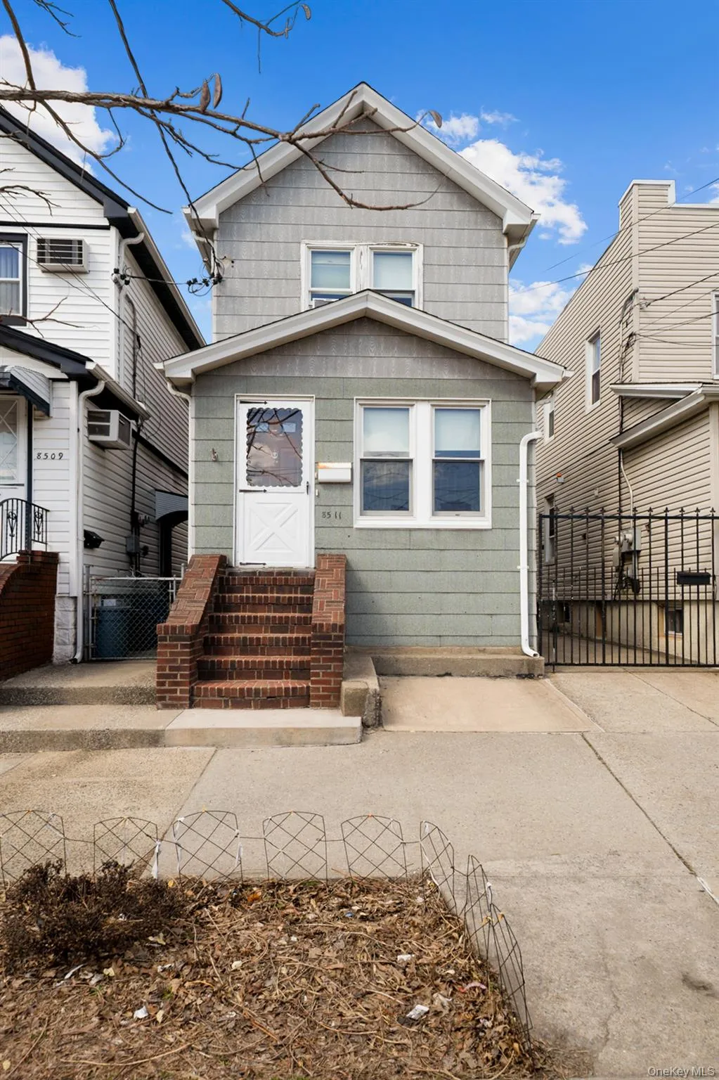 8511 Sutter Avenue, New York, NY, 3 Bedrooms Bedrooms, 6 Rooms Rooms,1 BathroomBathrooms,Residential,For Rent,Sutter,0,977066 8511 Sutter Avenue, New York, NY, 3 Bedrooms Bedrooms, 6 Rooms Rooms,1 BathroomBathrooms,Residential,For Rent,Sutter,0,977066