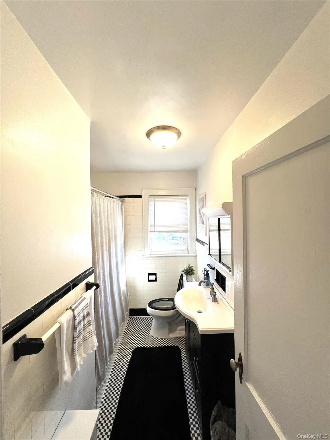 58 Illinois Avenue, Long Beach, NY, 2 Bedrooms Bedrooms, 5 Rooms Rooms,1 BathroomBathrooms,Residential Lease,For Rent,Illinois,0,977085 58 Illinois Avenue, Long Beach, NY, 2 Bedrooms Bedrooms, 5 Rooms Rooms,1 BathroomBathrooms,Residential Lease,For Rent,Illinois,0,977085