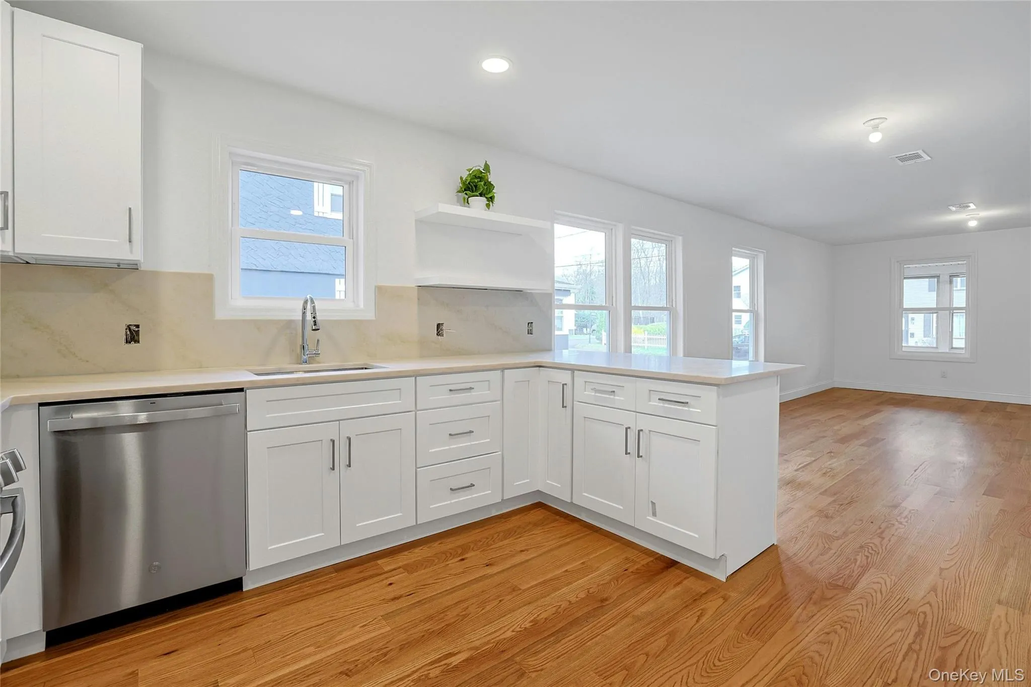 13 Richard Street, Ramapo, NY, 2 Bedrooms Bedrooms, 7 Rooms Rooms,1 BathroomBathrooms,Residential,For Rent,Richard,0,977105 13 Richard Street, Ramapo, NY, 2 Bedrooms Bedrooms, 7 Rooms Rooms,1 BathroomBathrooms,Residential,For Rent,Richard,0,977105