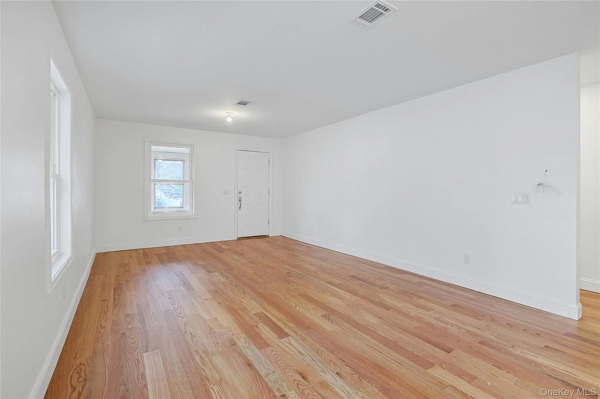 13 Richard Street, Ramapo, NY, 2 Bedrooms Bedrooms, 7 Rooms Rooms,1 BathroomBathrooms,Residential,For Rent,Richard,0,977105 13 Richard Street, Ramapo, NY, 2 Bedrooms Bedrooms, 7 Rooms Rooms,1 BathroomBathrooms,Residential,For Rent,Richard,0,977105