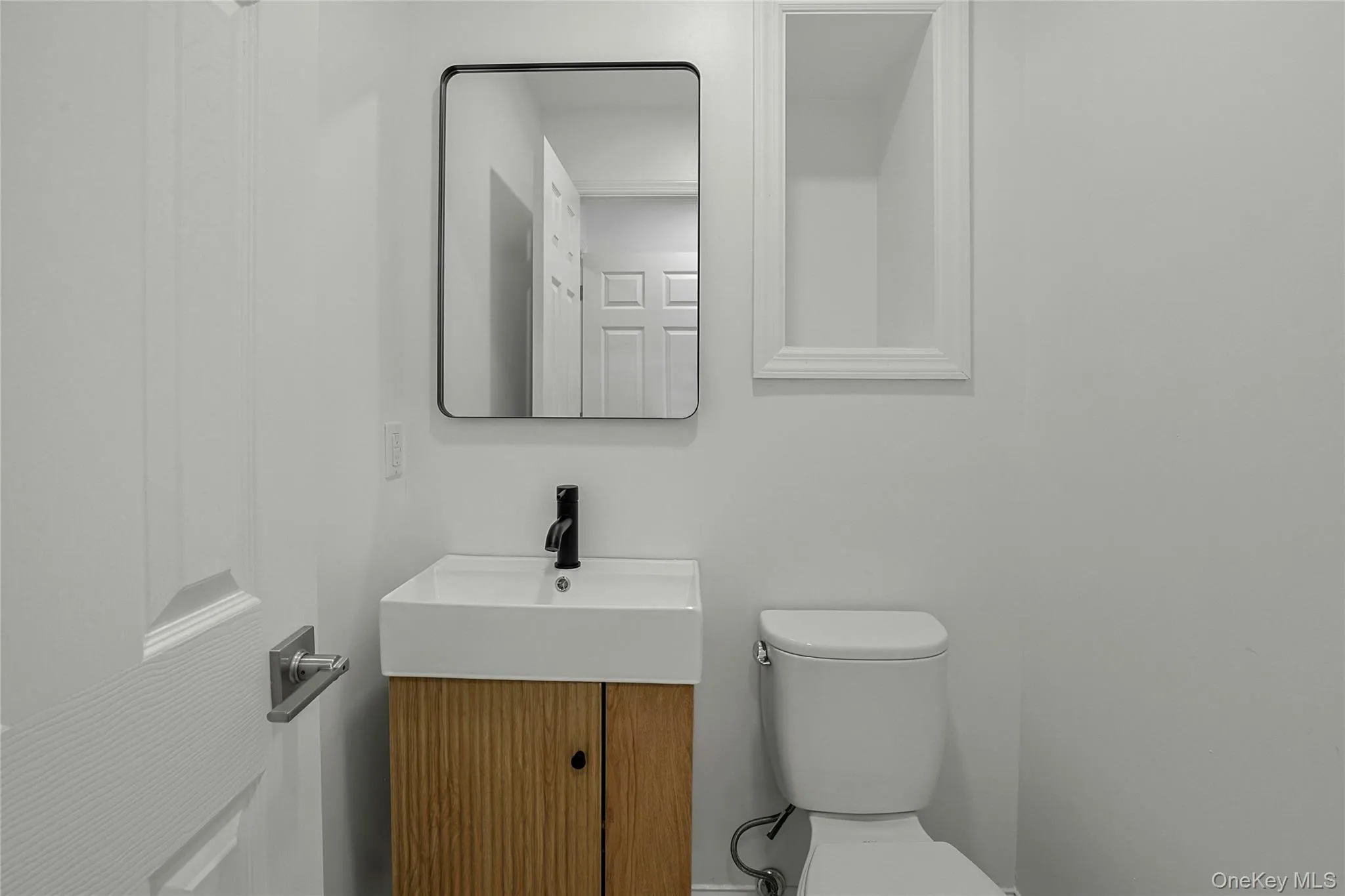 13 Richard Street, Ramapo, NY, 2 Bedrooms Bedrooms, 7 Rooms Rooms,1 BathroomBathrooms,Residential,For Rent,Richard,0,977105 13 Richard Street, Ramapo, NY, 2 Bedrooms Bedrooms, 7 Rooms Rooms,1 BathroomBathrooms,Residential,For Rent,Richard,0,977105