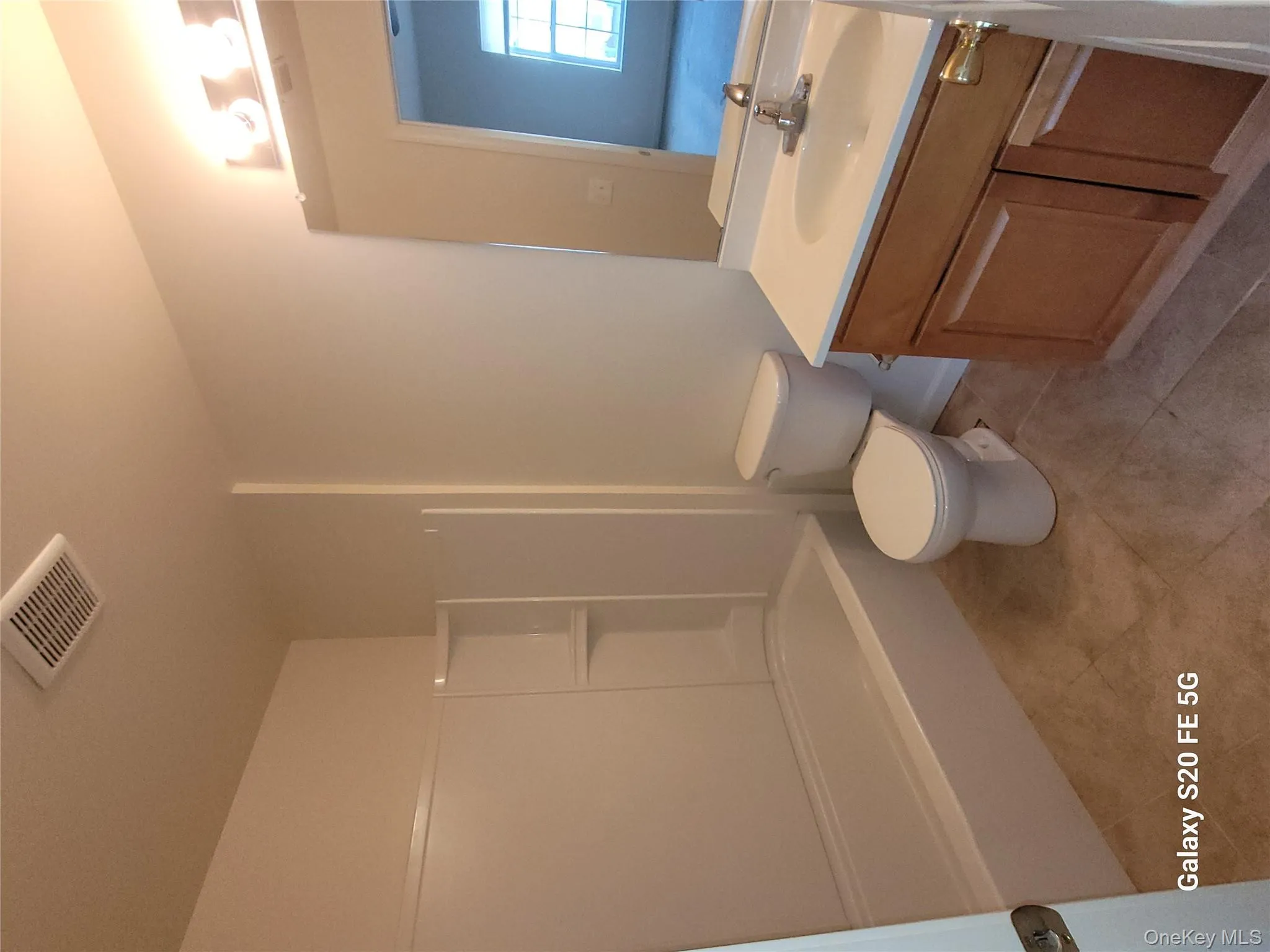 Primary Suite Bathroom Primary Suite Bathroom
