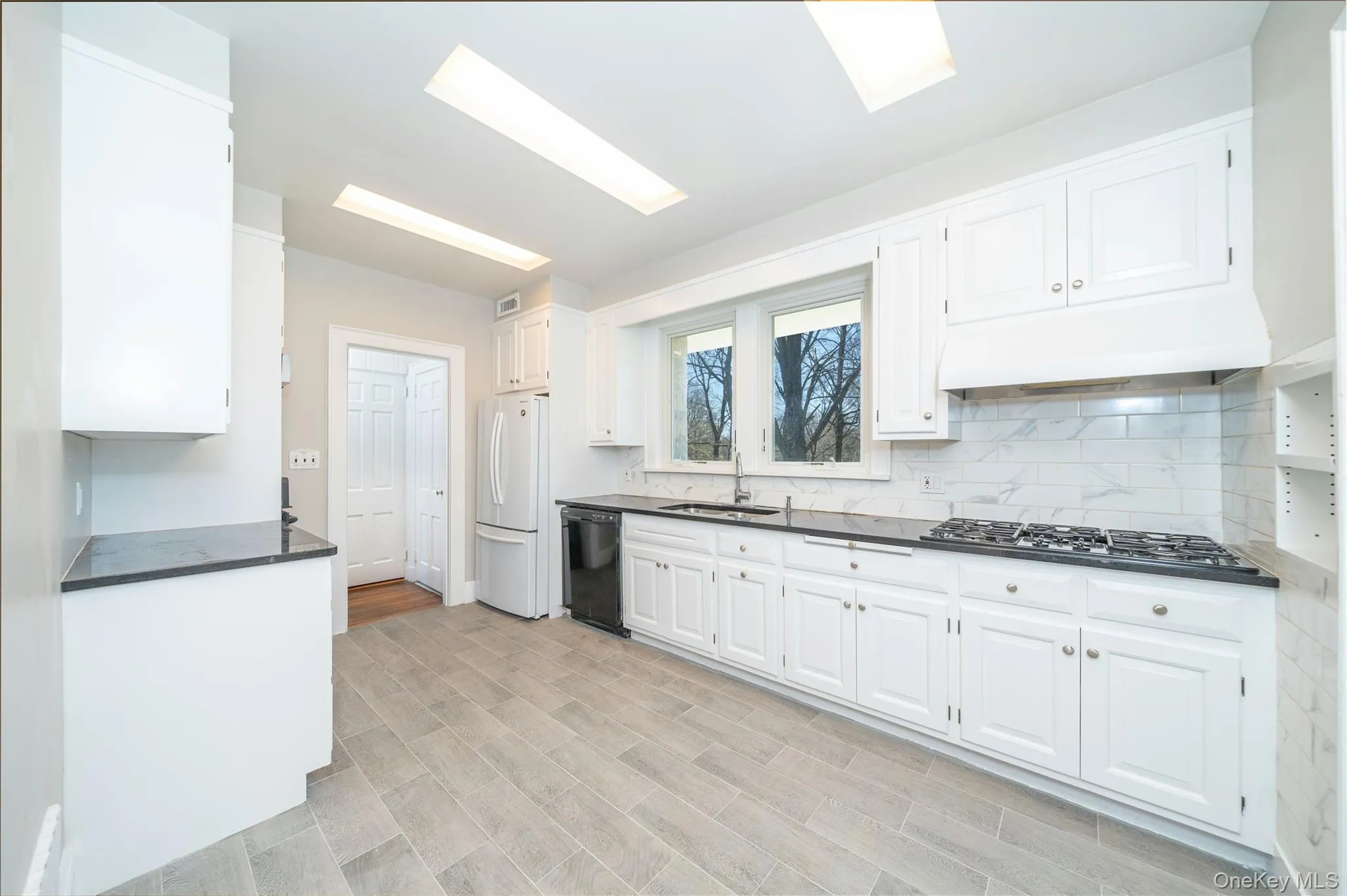 535 North Street, White Plains, NY, 3 Bedrooms Bedrooms, 8 Rooms Rooms,2 BathroomsBathrooms,Residential Lease,For Rent,North,0,977133 535 North Street, White Plains, NY, 3 Bedrooms Bedrooms, 8 Rooms Rooms,2 BathroomsBathrooms,Residential Lease,For Rent,North,0,977133