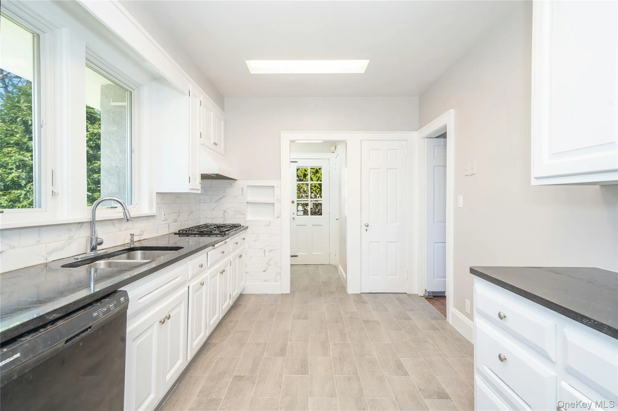 535 North Street, White Plains, NY, 3 Bedrooms Bedrooms, 8 Rooms Rooms,2 BathroomsBathrooms,Residential Lease,For Rent,North,0,977133 535 North Street, White Plains, NY, 3 Bedrooms Bedrooms, 8 Rooms Rooms,2 BathroomsBathrooms,Residential Lease,For Rent,North,0,977133