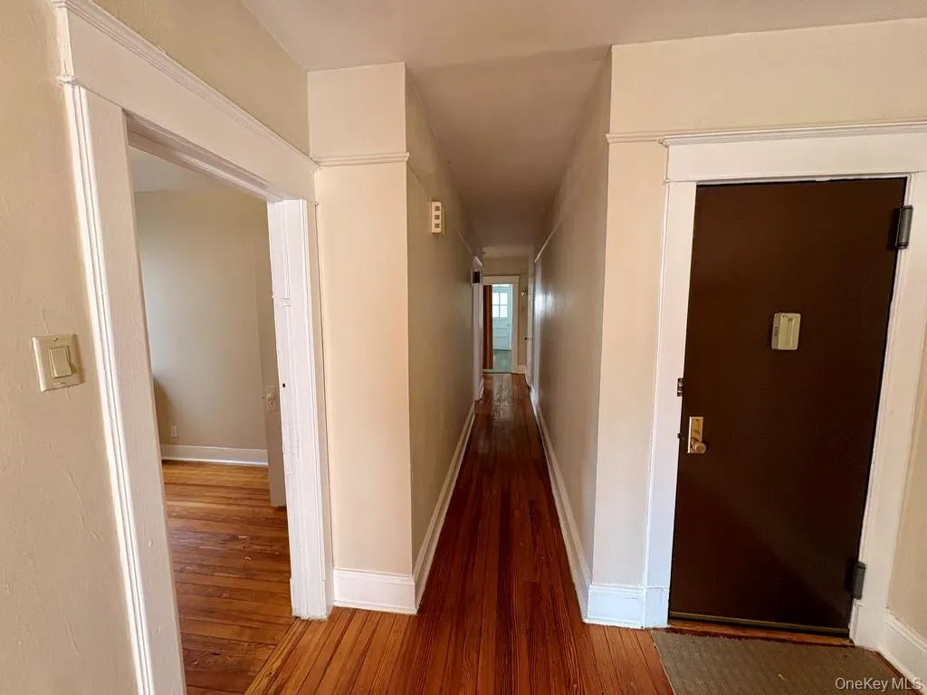 106 Mclean Avenue, Yonkers, NY, 3 Bedrooms Bedrooms, 8 Rooms Rooms,1 BathroomBathrooms,Residential Lease,For Rent,Mclean,0,977140 106 Mclean Avenue, Yonkers, NY, 3 Bedrooms Bedrooms, 8 Rooms Rooms,1 BathroomBathrooms,Residential Lease,For Rent,Mclean,0,977140