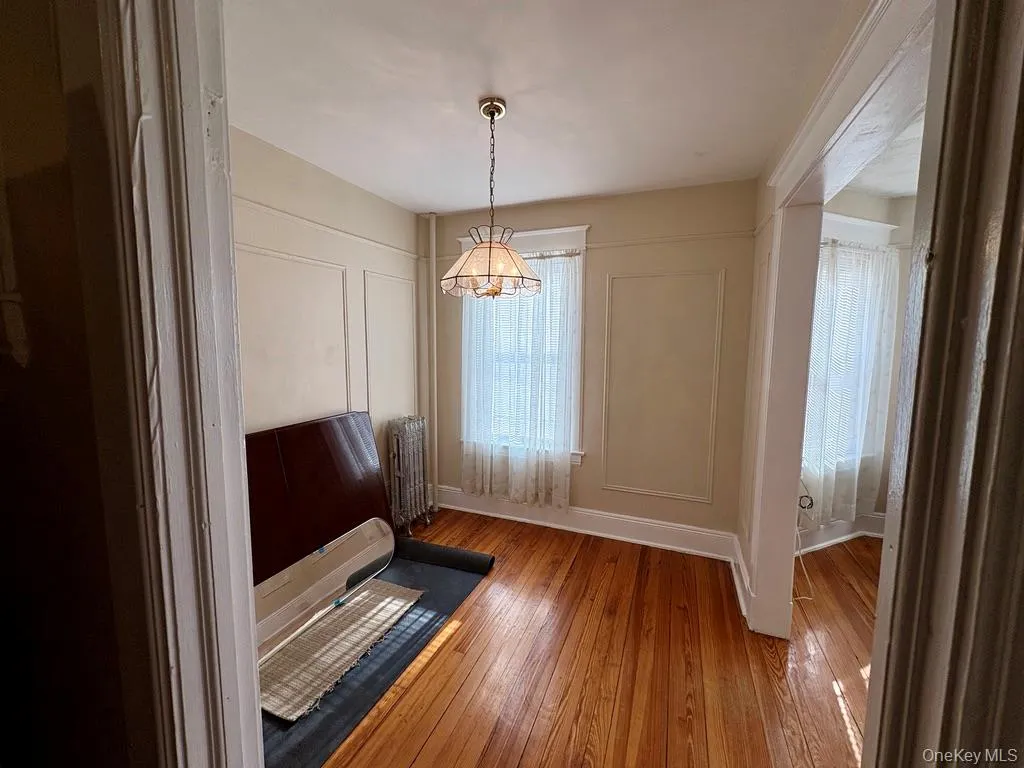 106 Mclean Avenue, Yonkers, NY, 3 Bedrooms Bedrooms, 8 Rooms Rooms,1 BathroomBathrooms,Residential Lease,For Rent,Mclean,0,977140 106 Mclean Avenue, Yonkers, NY, 3 Bedrooms Bedrooms, 8 Rooms Rooms,1 BathroomBathrooms,Residential Lease,For Rent,Mclean,0,977140