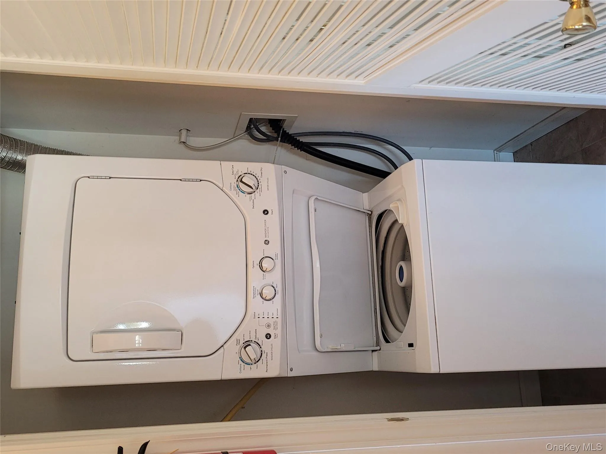 266 Ruth Court, Middletown, NY, 2 Bedrooms Bedrooms, 5 Rooms Rooms,2 BathroomsBathrooms,Residential Lease,For Rent,Ruth,0,977144 266 Ruth Court, Middletown, NY, 2 Bedrooms Bedrooms, 5 Rooms Rooms,2 BathroomsBathrooms,Residential Lease,For Rent,Ruth,0,977144