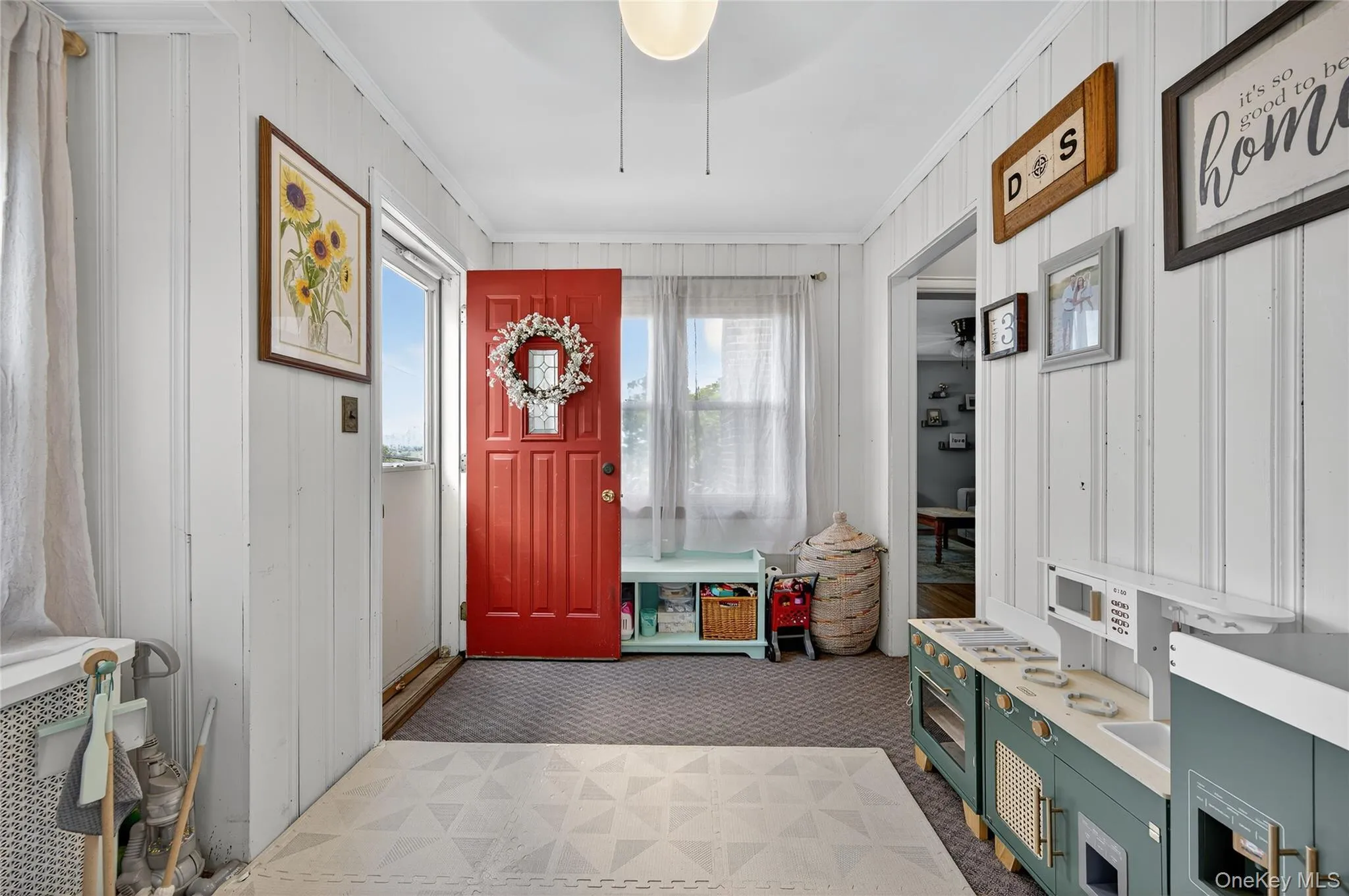 13 Prospect Street, Oyster Bay, NY, 2 Bedrooms Bedrooms, 4 Rooms Rooms,1 BathroomBathrooms,Residential Lease,For Rent,Prospect,0,977167 13 Prospect Street, Oyster Bay, NY, 2 Bedrooms Bedrooms, 4 Rooms Rooms,1 BathroomBathrooms,Residential Lease,For Rent,Prospect,0,977167