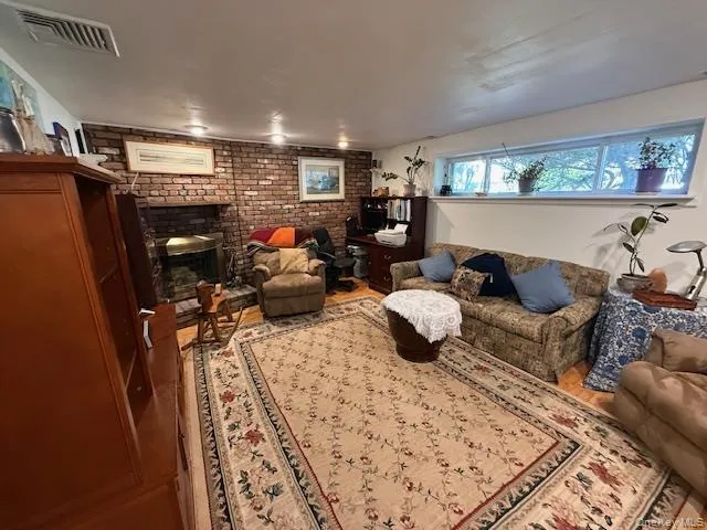 5 Sage Court, Huntington, NY, 1 Bedroom Bedrooms, 2 Rooms Rooms,1 BathroomBathrooms,Residential Lease,For Rent,Sage,0,977170 5 Sage Court, Huntington, NY, 1 Bedroom Bedrooms, 2 Rooms Rooms,1 BathroomBathrooms,Residential Lease,For Rent,Sage,0,977170