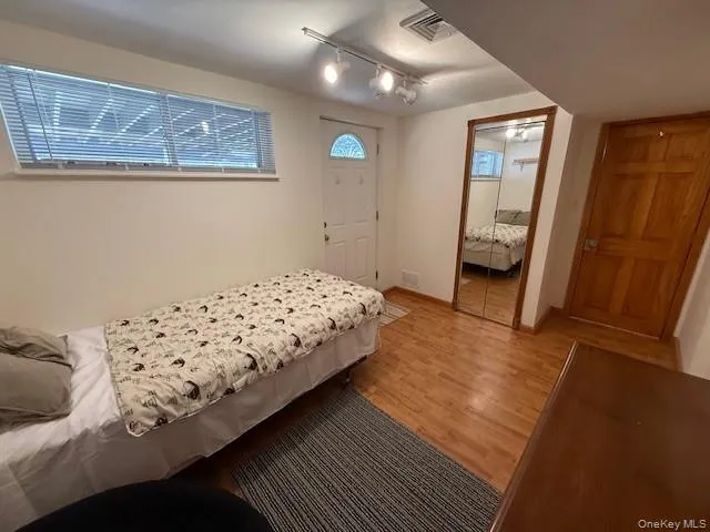 5 Sage Court, Huntington, NY, 1 Bedroom Bedrooms, 2 Rooms Rooms,1 BathroomBathrooms,Residential Lease,For Rent,Sage,0,977170 5 Sage Court, Huntington, NY, 1 Bedroom Bedrooms, 2 Rooms Rooms,1 BathroomBathrooms,Residential Lease,For Rent,Sage,0,977170