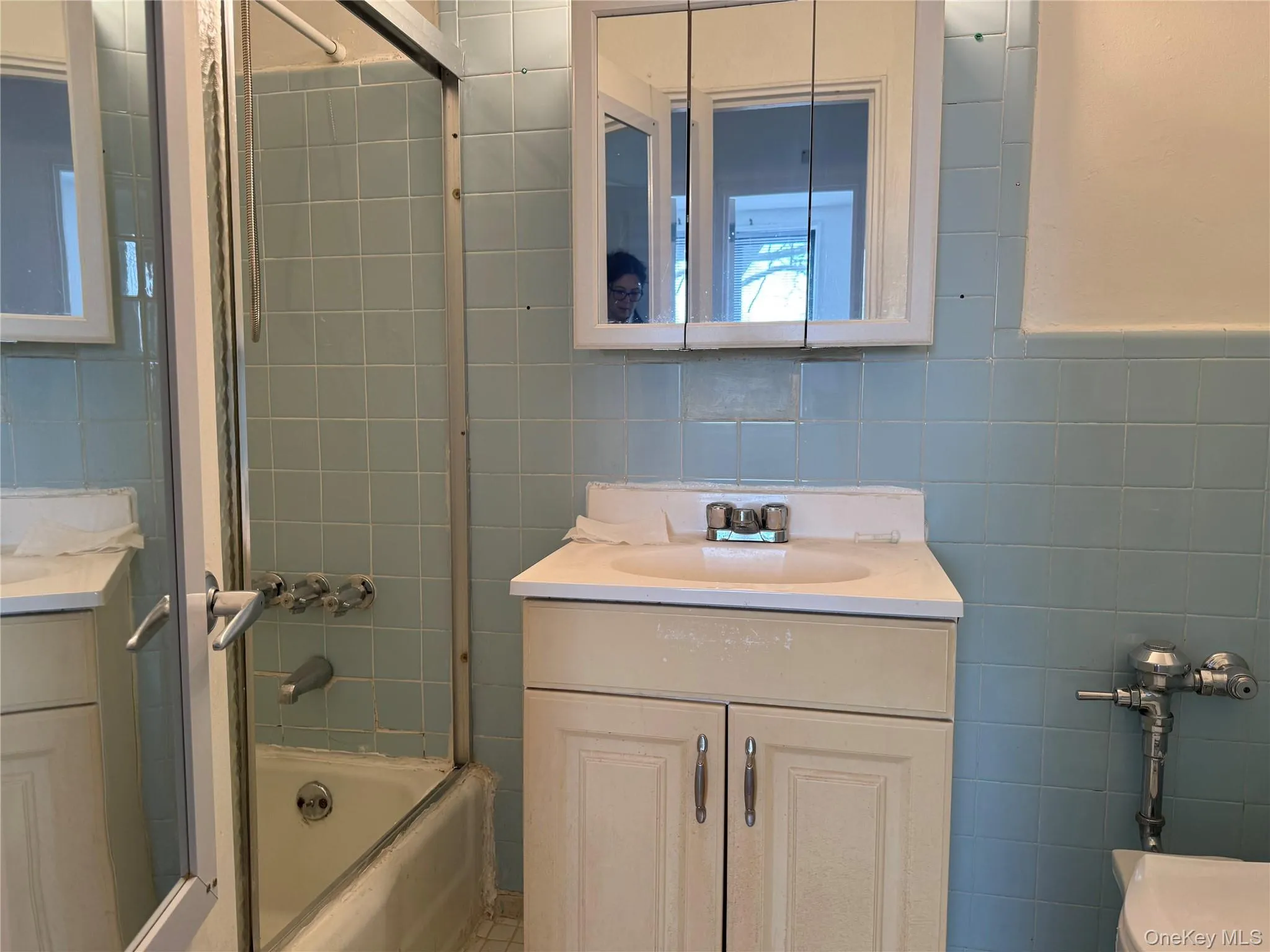 108-49 63rd Ave, New York, NY, 3 Rooms Rooms,1 BathroomBathrooms,Residential Lease,For Rent,63rd Ave,0,977175 108-49 63rd Ave, New York, NY, 3 Rooms Rooms,1 BathroomBathrooms,Residential Lease,For Rent,63rd Ave,0,977175