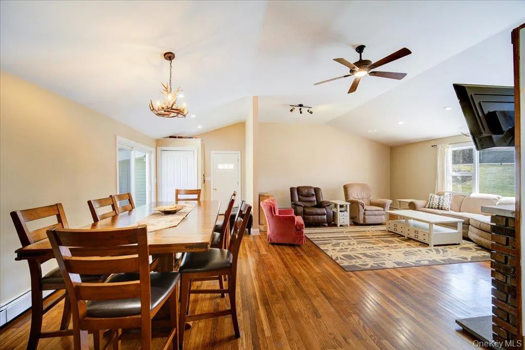 1548 State Route 32, Plattekill, NY, 3 Bedrooms Bedrooms, 8 Rooms Rooms,2 BathroomsBathrooms,Residential,For Rent,State Route 32,0,977191 1548 State Route 32, Plattekill, NY, 3 Bedrooms Bedrooms, 8 Rooms Rooms,2 BathroomsBathrooms,Residential,For Rent,State Route 32,0,977191