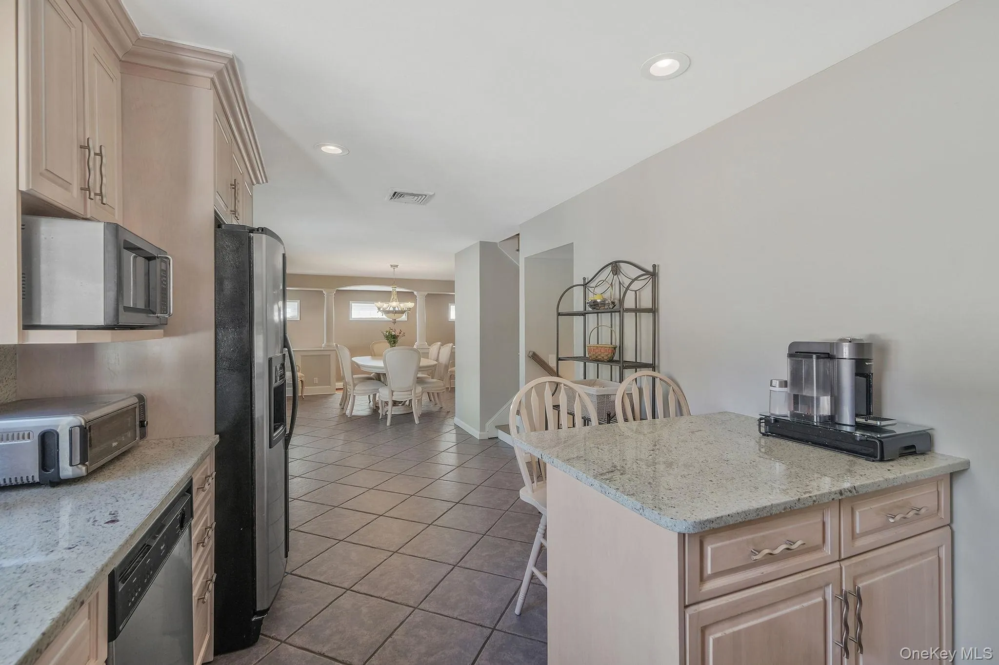 43 Hallock Avenue, Smithtown, NY, 4 Bedrooms Bedrooms, 8 Rooms Rooms,2 BathroomsBathrooms,Residential,For Rent,Hallock,0,977202 43 Hallock Avenue, Smithtown, NY, 4 Bedrooms Bedrooms, 8 Rooms Rooms,2 BathroomsBathrooms,Residential,For Rent,Hallock,0,977202